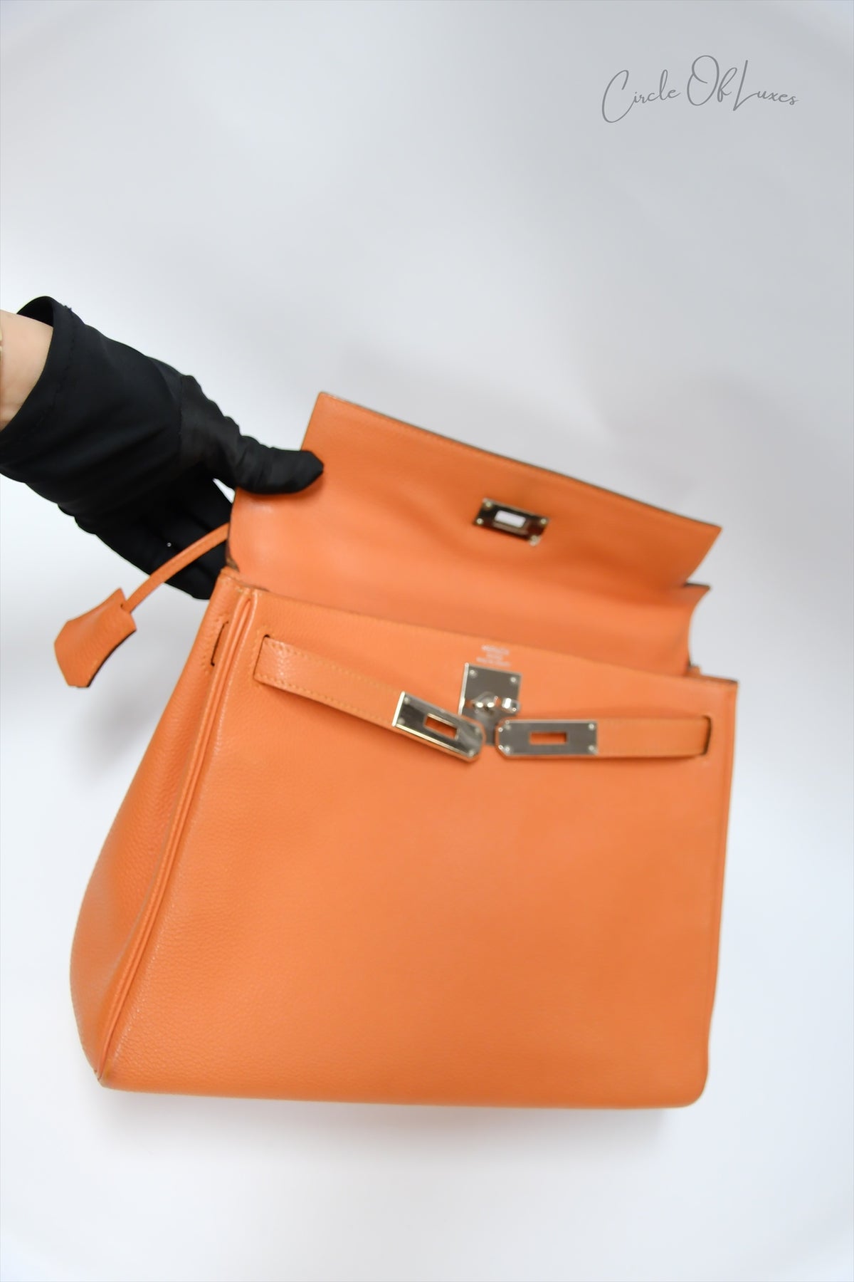 HERMES KELLY 28 TOGO ORANGE SHW