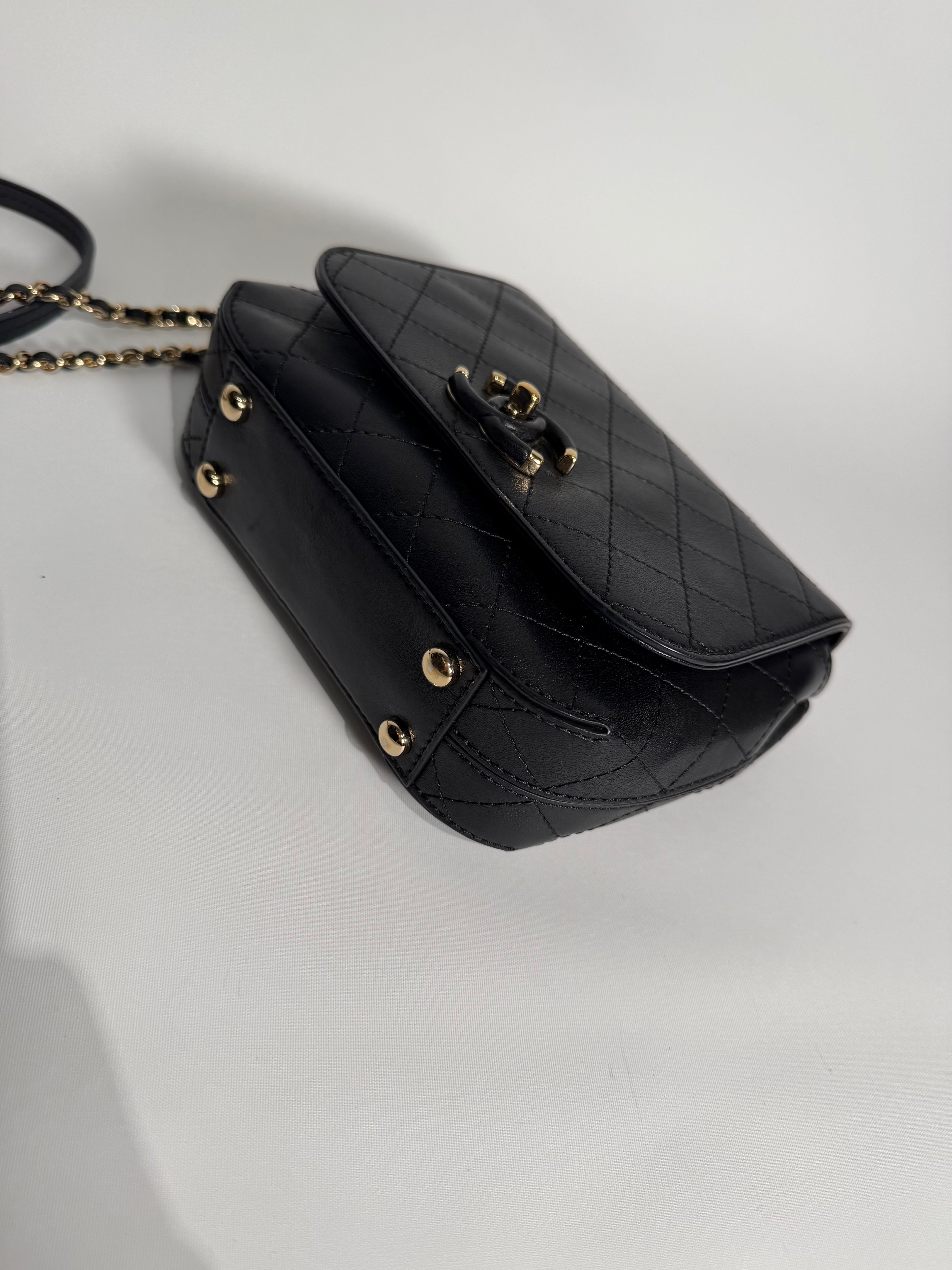COVERED MATELASSE SMALL FLAP CLOSURE CHAIN CALFSKIN