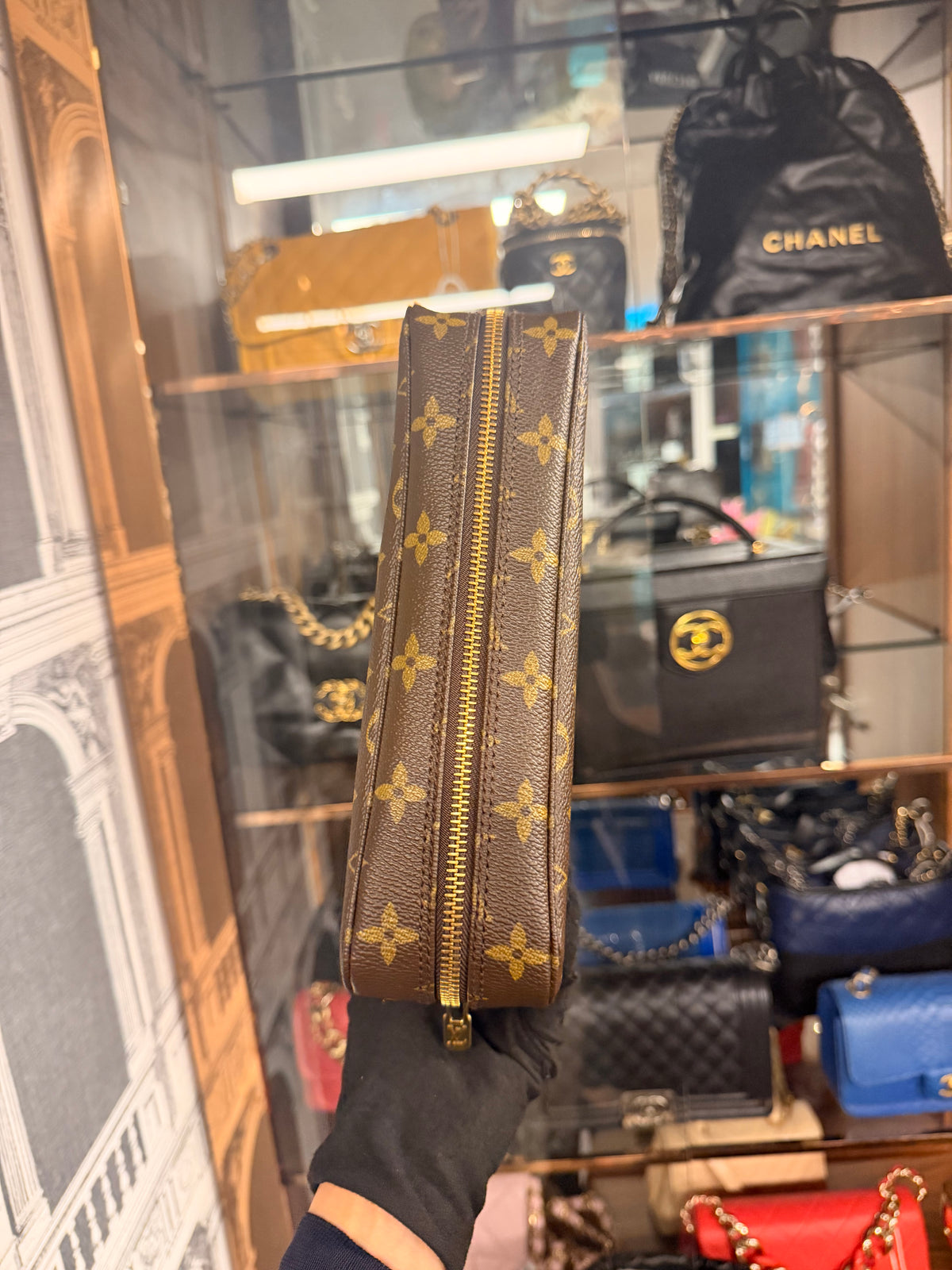 LOUIS VUITTON TROUSSE COSMETIC POUCH 28 MONOGRAM