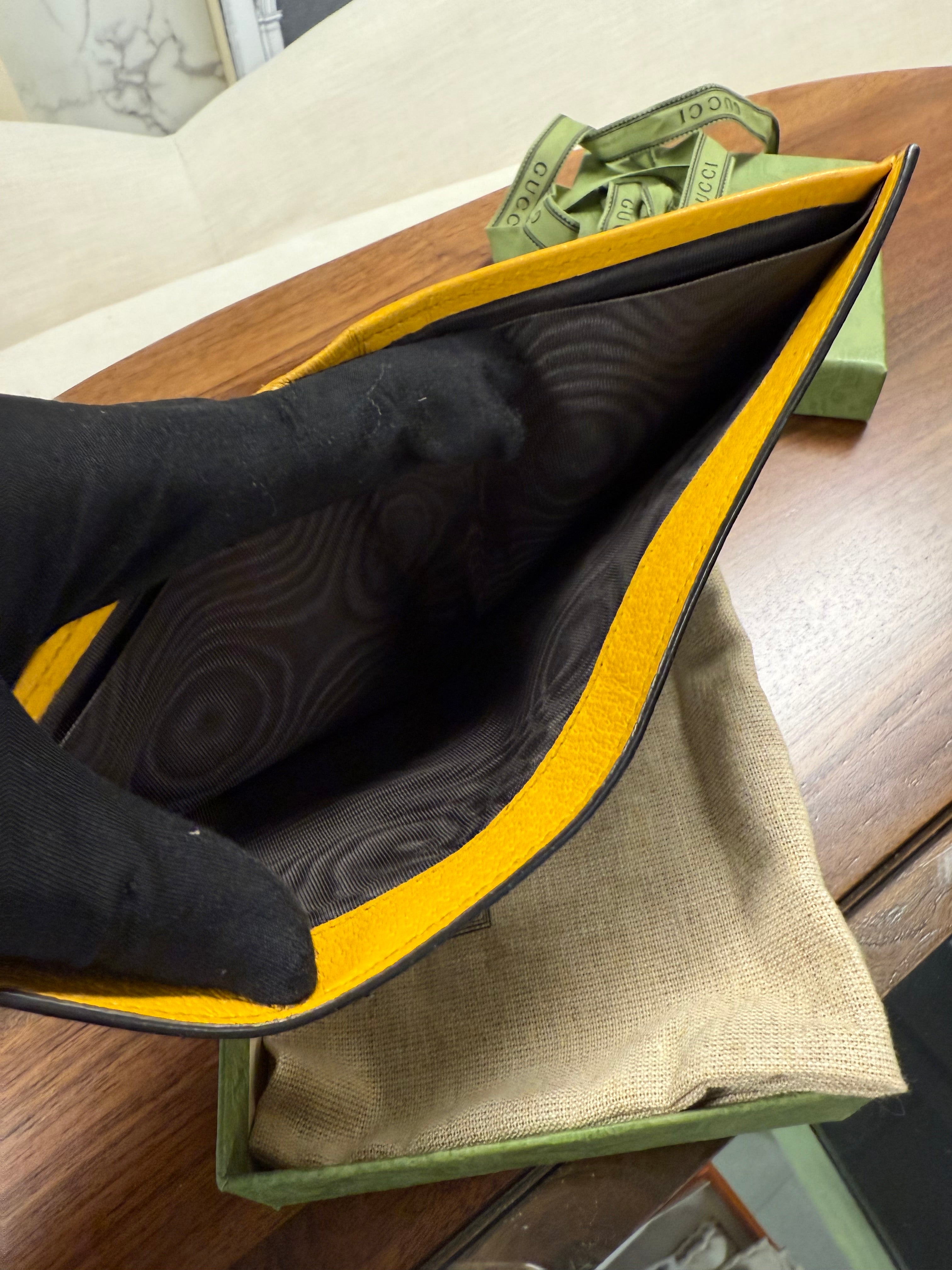 Gucci GG Supreme Bifold Wallet