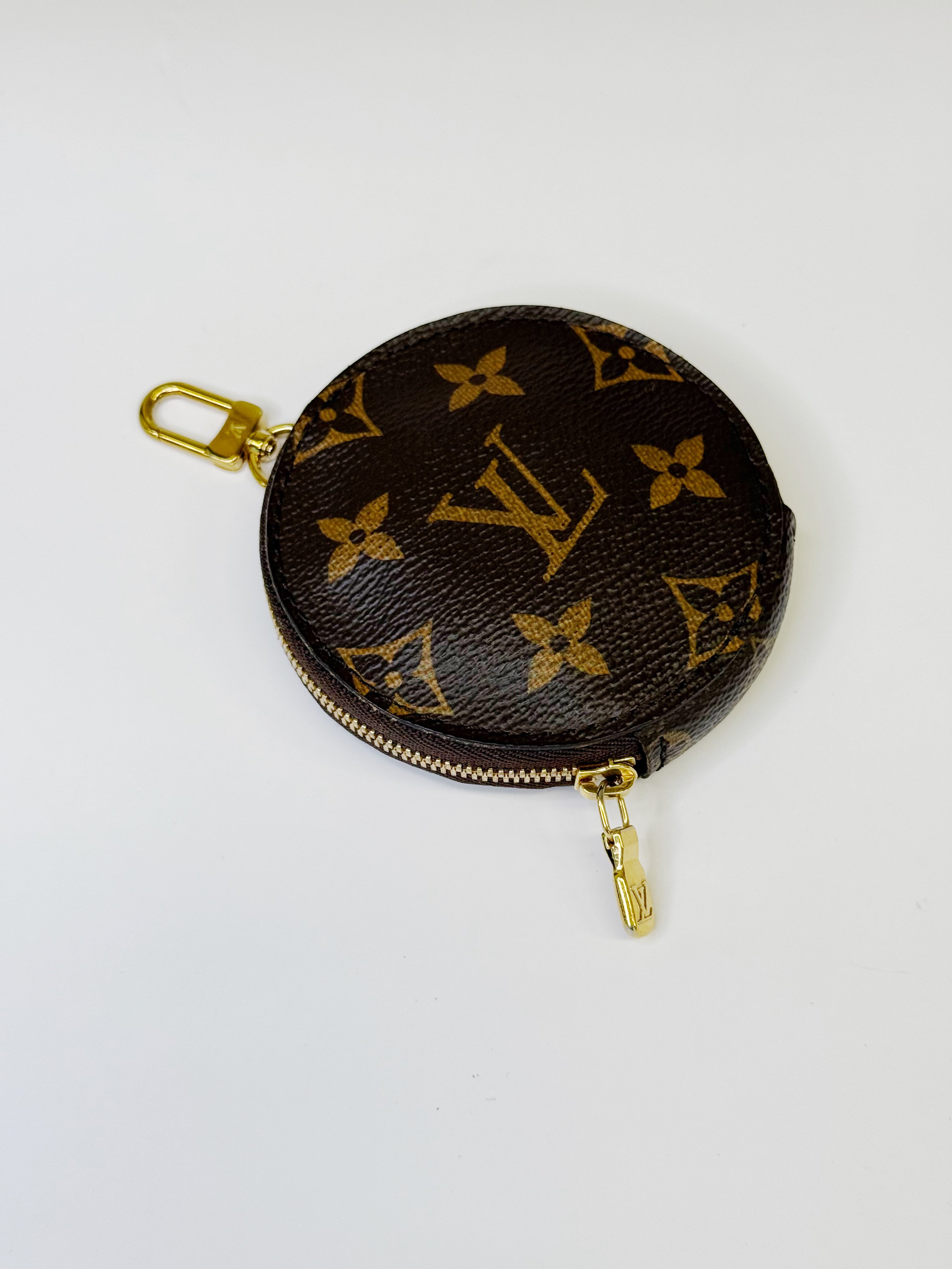 LOUIS VUITTON COIN POUCH