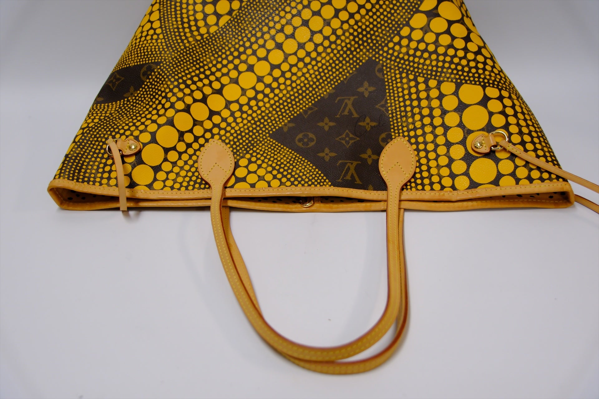LOUIS VUITTON  NEVERFULL MM YAJOI KUSAMA LIMITED EDITION