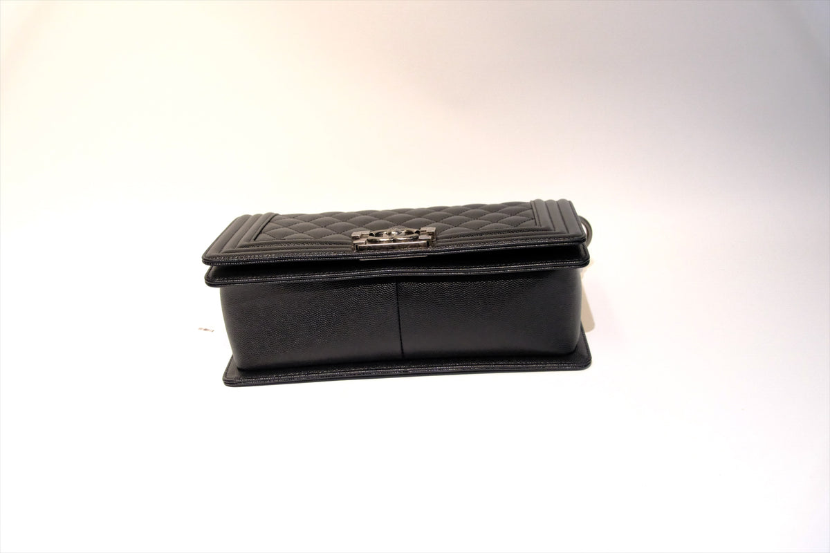 CHANEL OLD MEDIUM BOY CAVIAR RHW