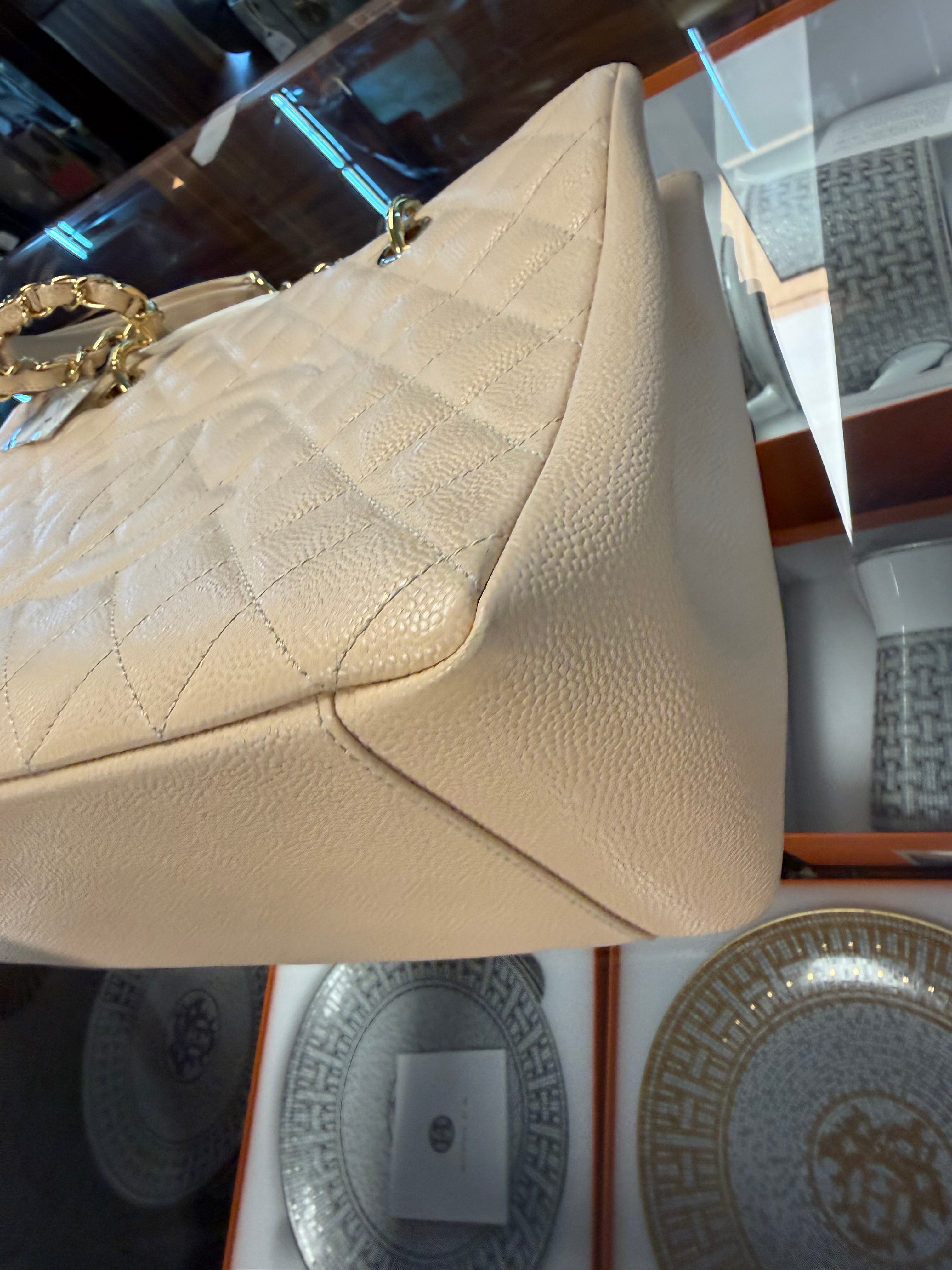 CHANEL GST BEIGE CAVIAR  GHW