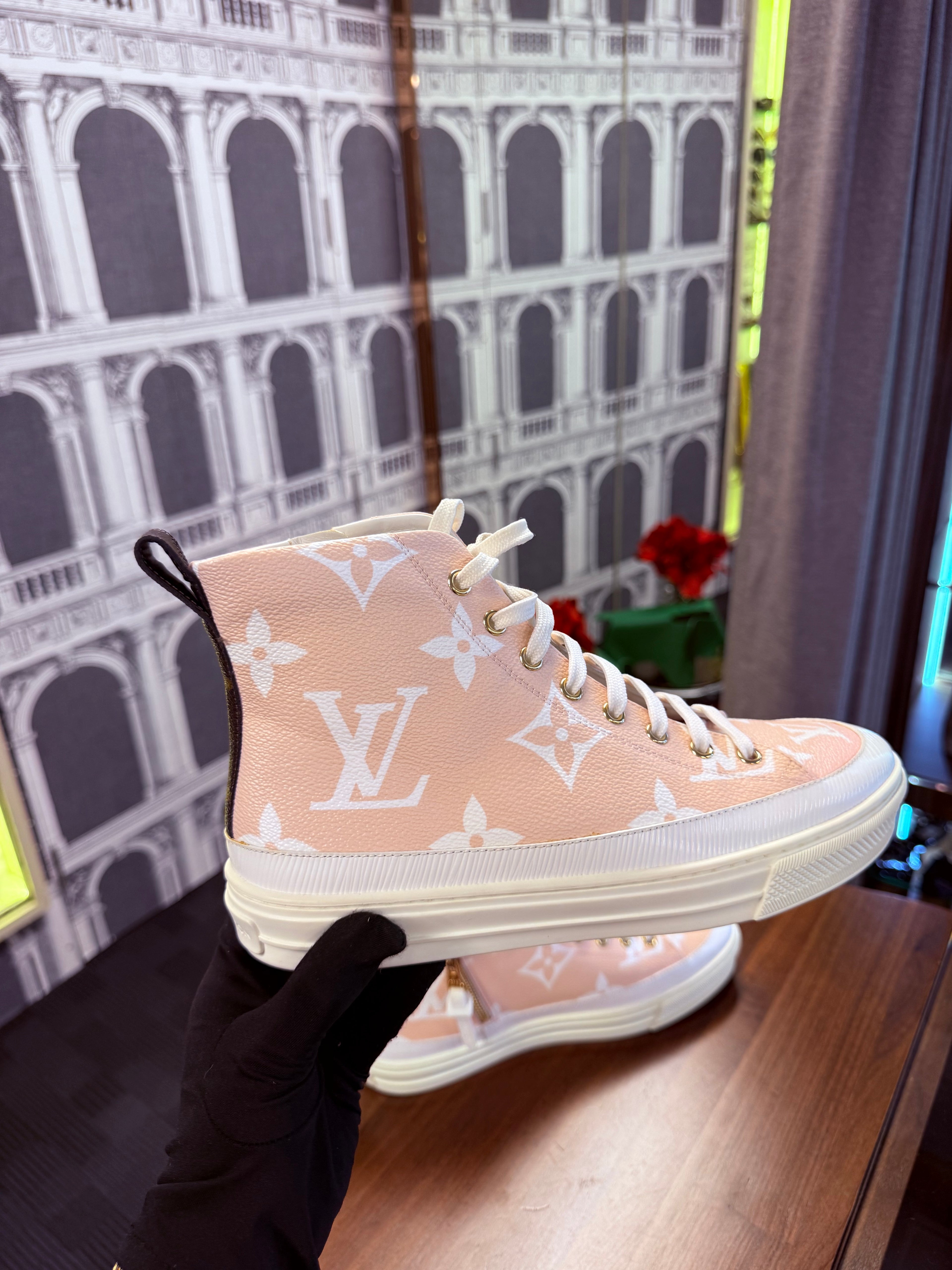 PINK STELLA HIGH SNEAKER SIZE 39