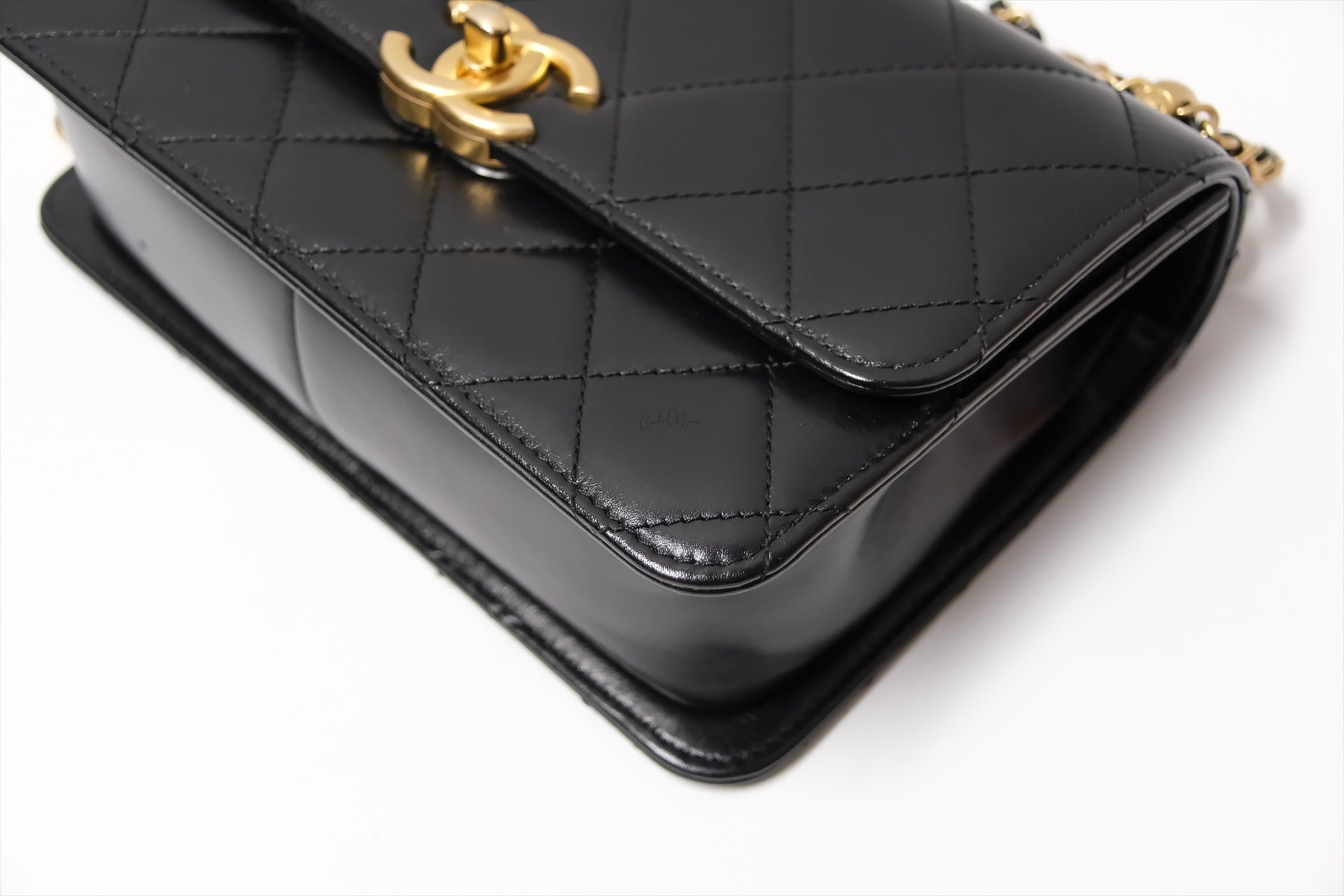 CHANEL GOLD CRUSH FLAP BAG BLACK CALFSKIN GHW