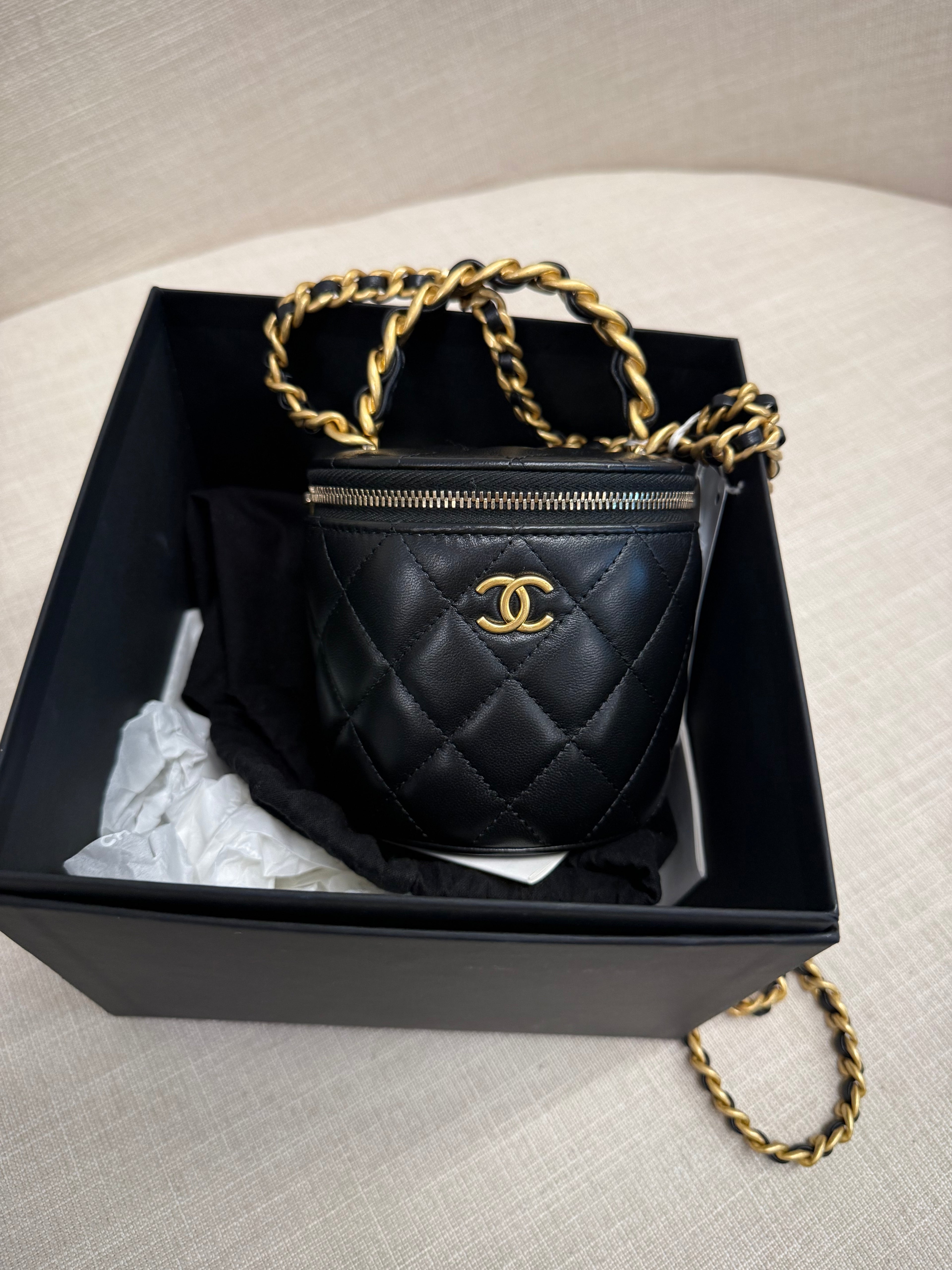 CHANEL HANDLE VANITY QUILTED “AFTERNOON TEA TOP” BLACK LAMSKIN GHW