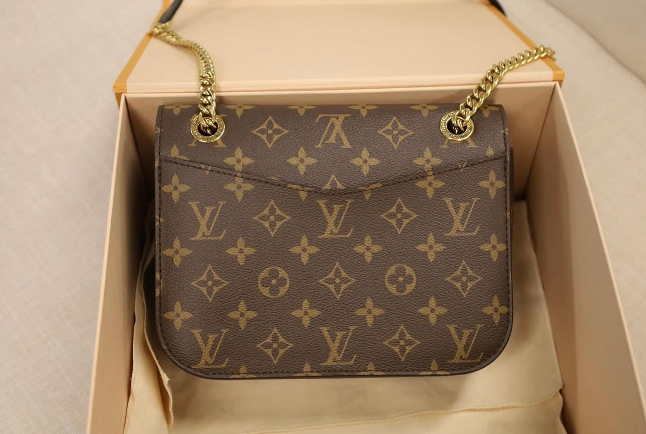 LOUIS VUITTON PASSY MONOGRAM