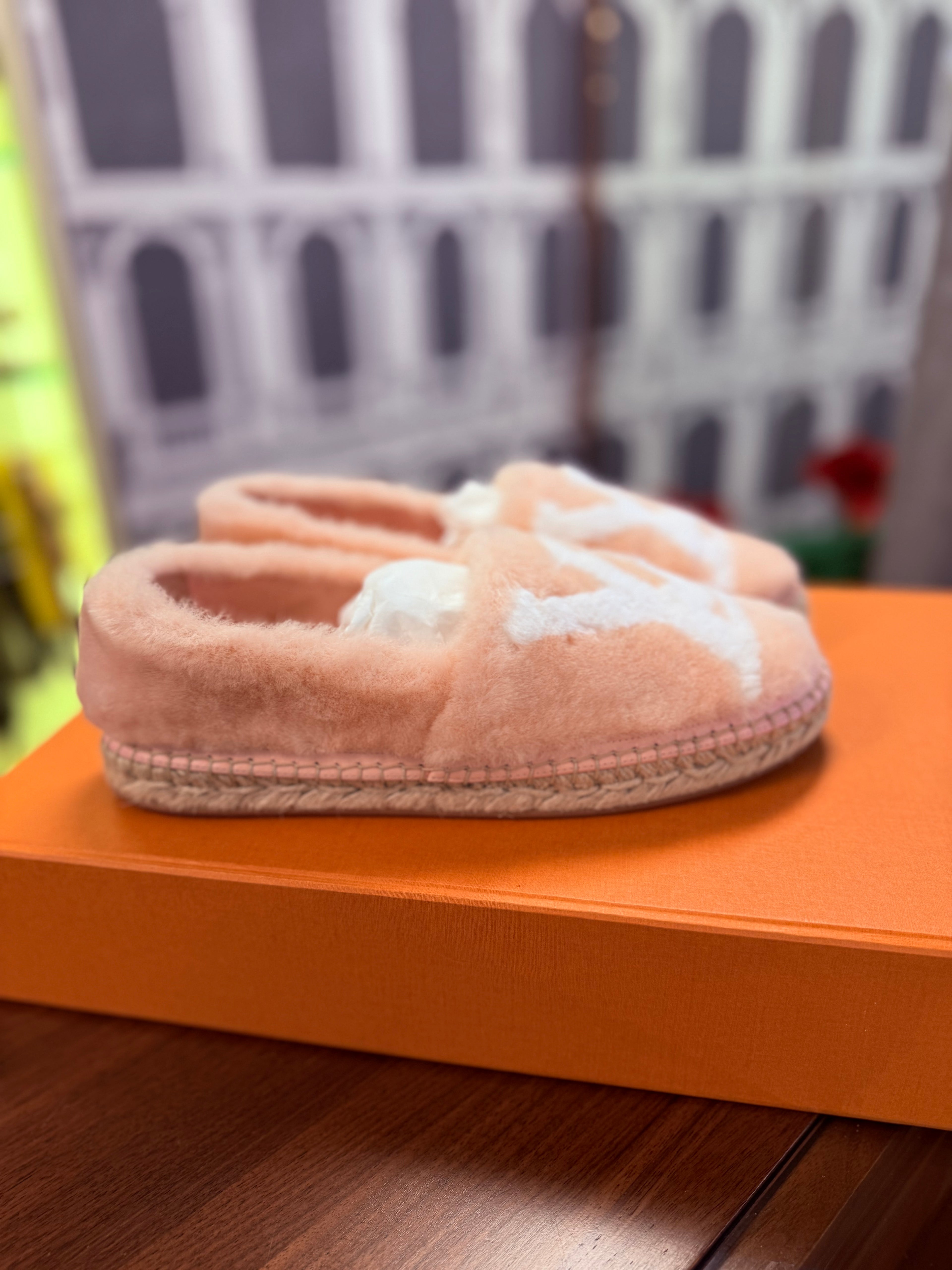 LOUIS VUITTON SEASHORE ESPADRILLES SIZE 38 PINK