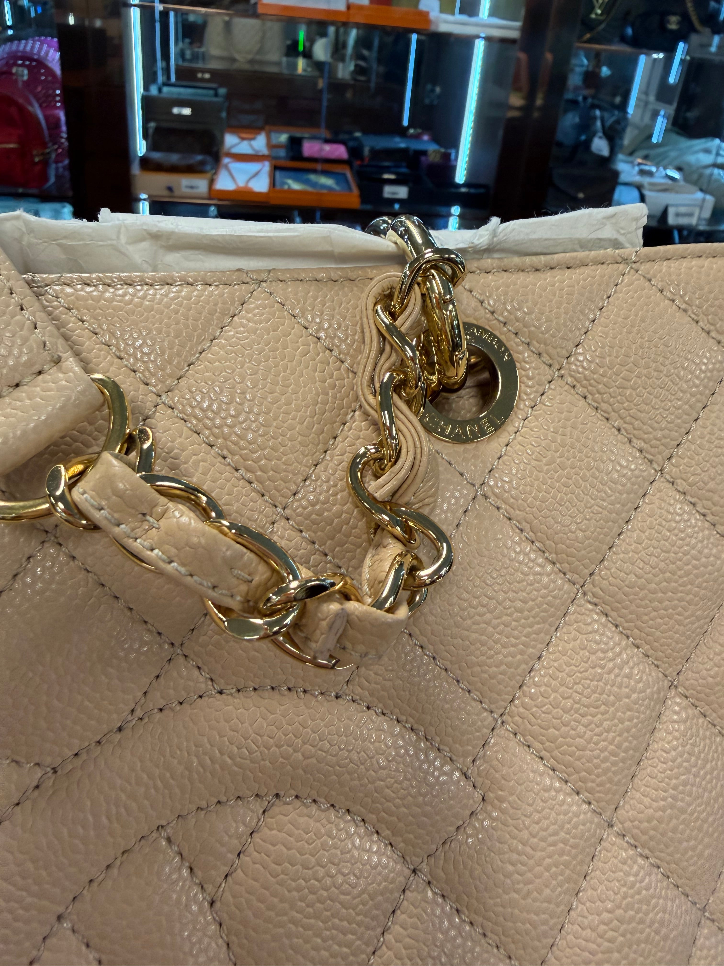 CHANEL GST BEIGE CAVIAR  GHW