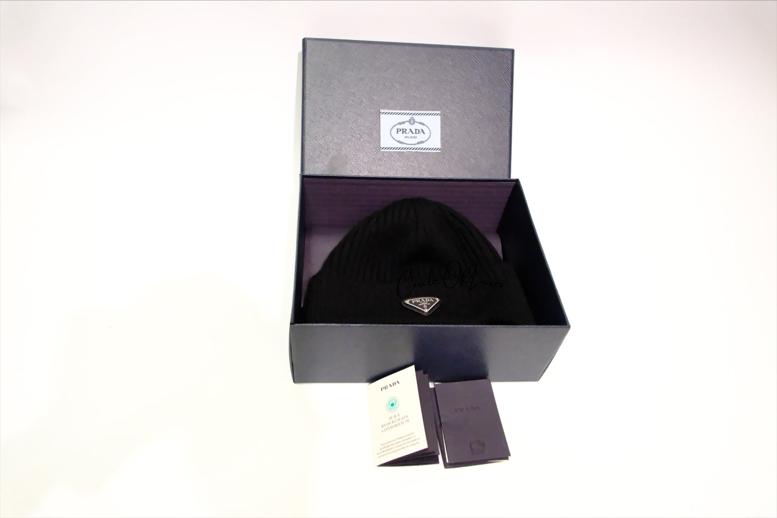 BLACK PRADA BEANNIE SIZE M VIRGIN WOOL