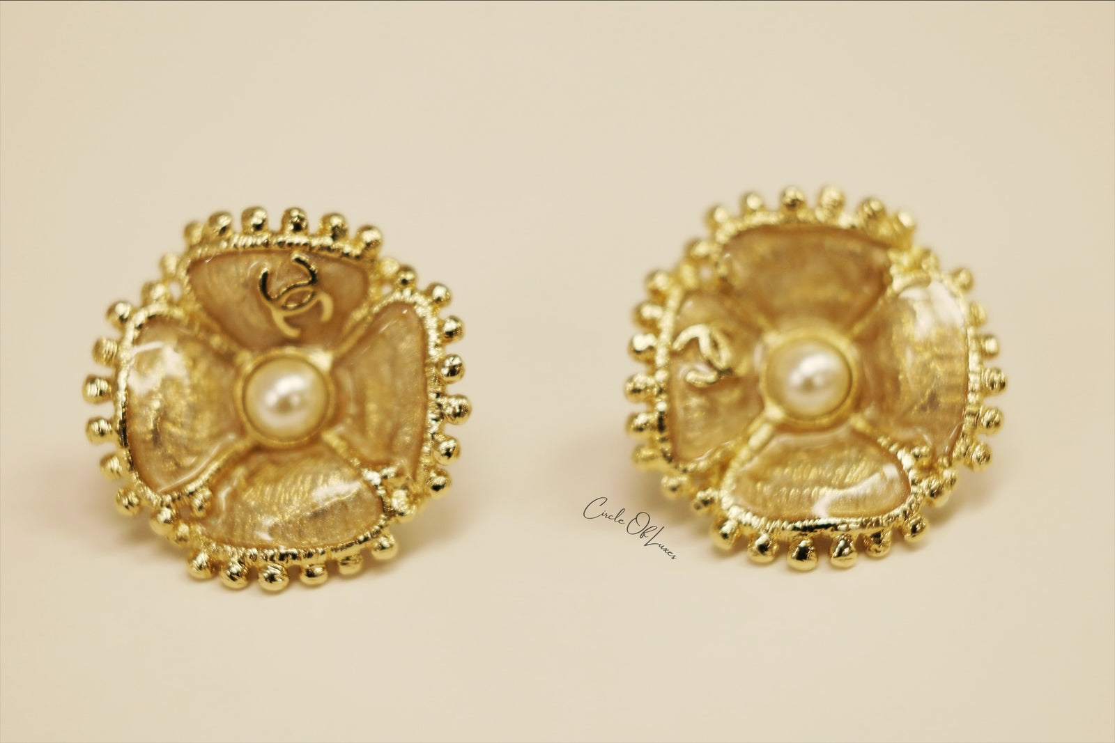 CHANEL FLOWER GOLD TONE EARRING