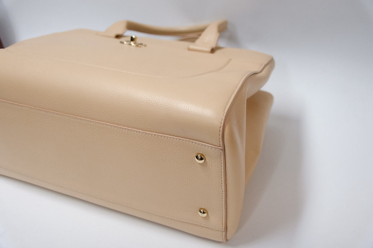 Chanel Cerf Executive Tote Medium Beige Caviar Leather Ghw