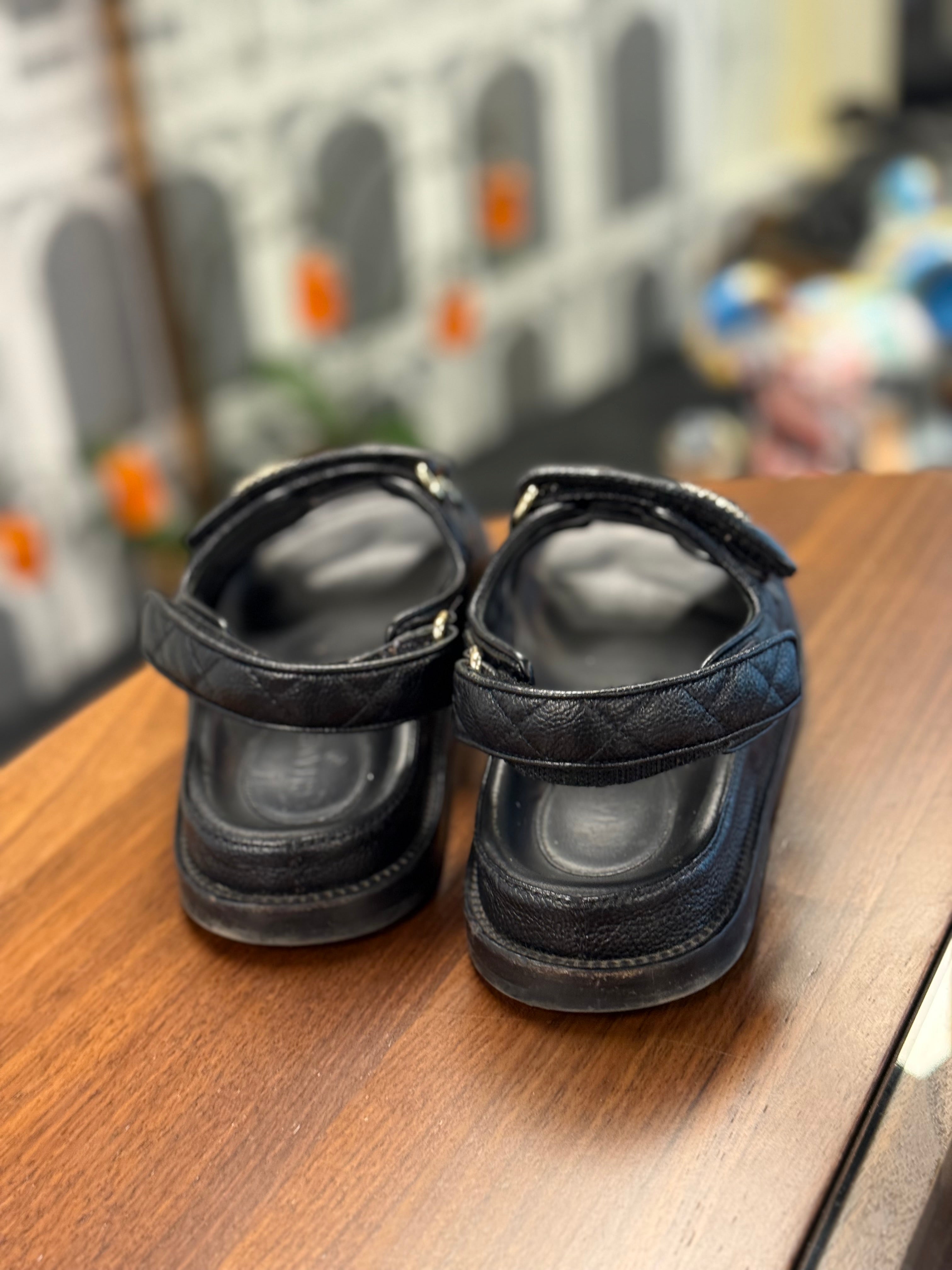 DAD SANDAL BLACK CAVIAR SIZE 37C