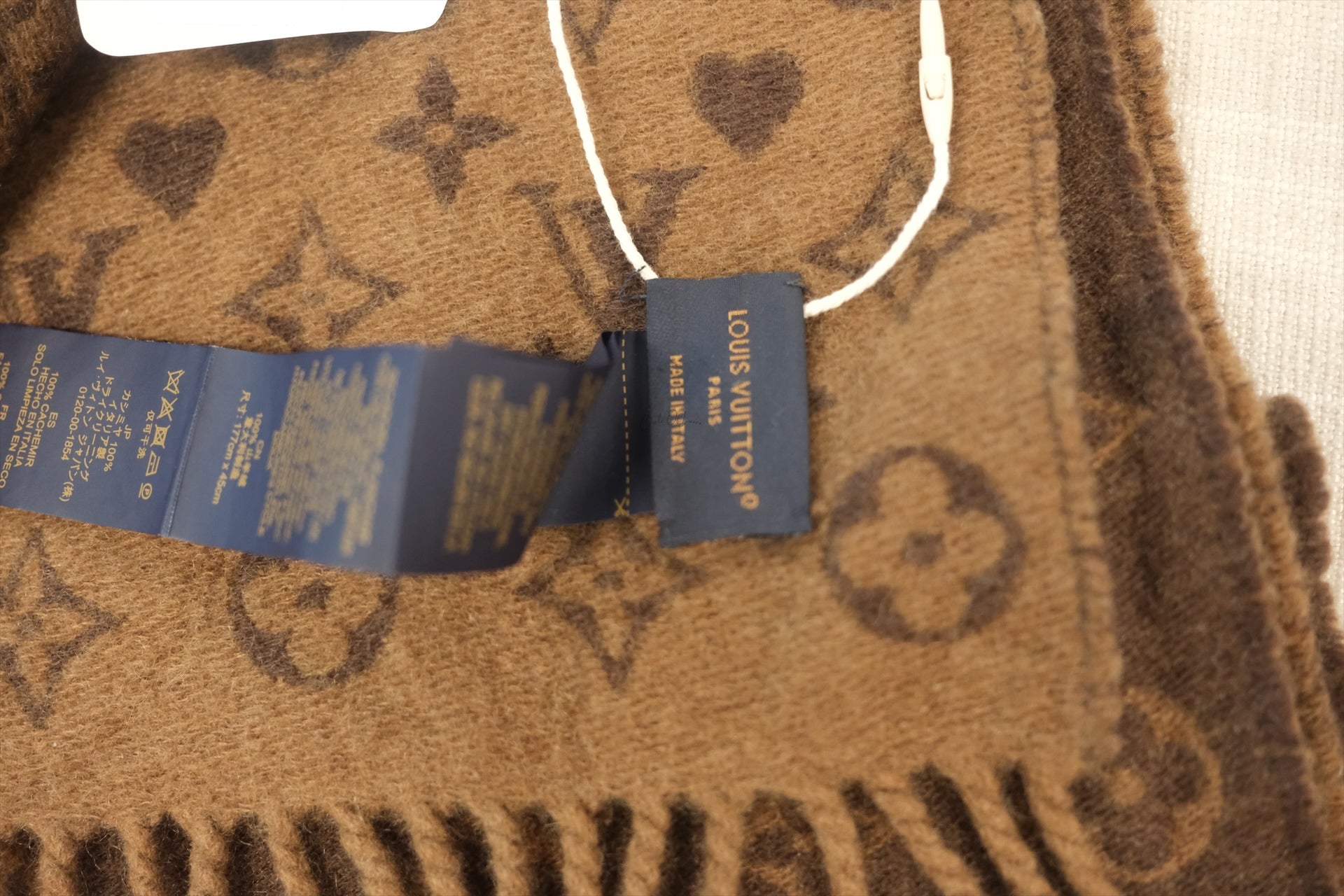 LOUIS VUITTON BROWN CASHMERE GAME ON FRINGE SCARF