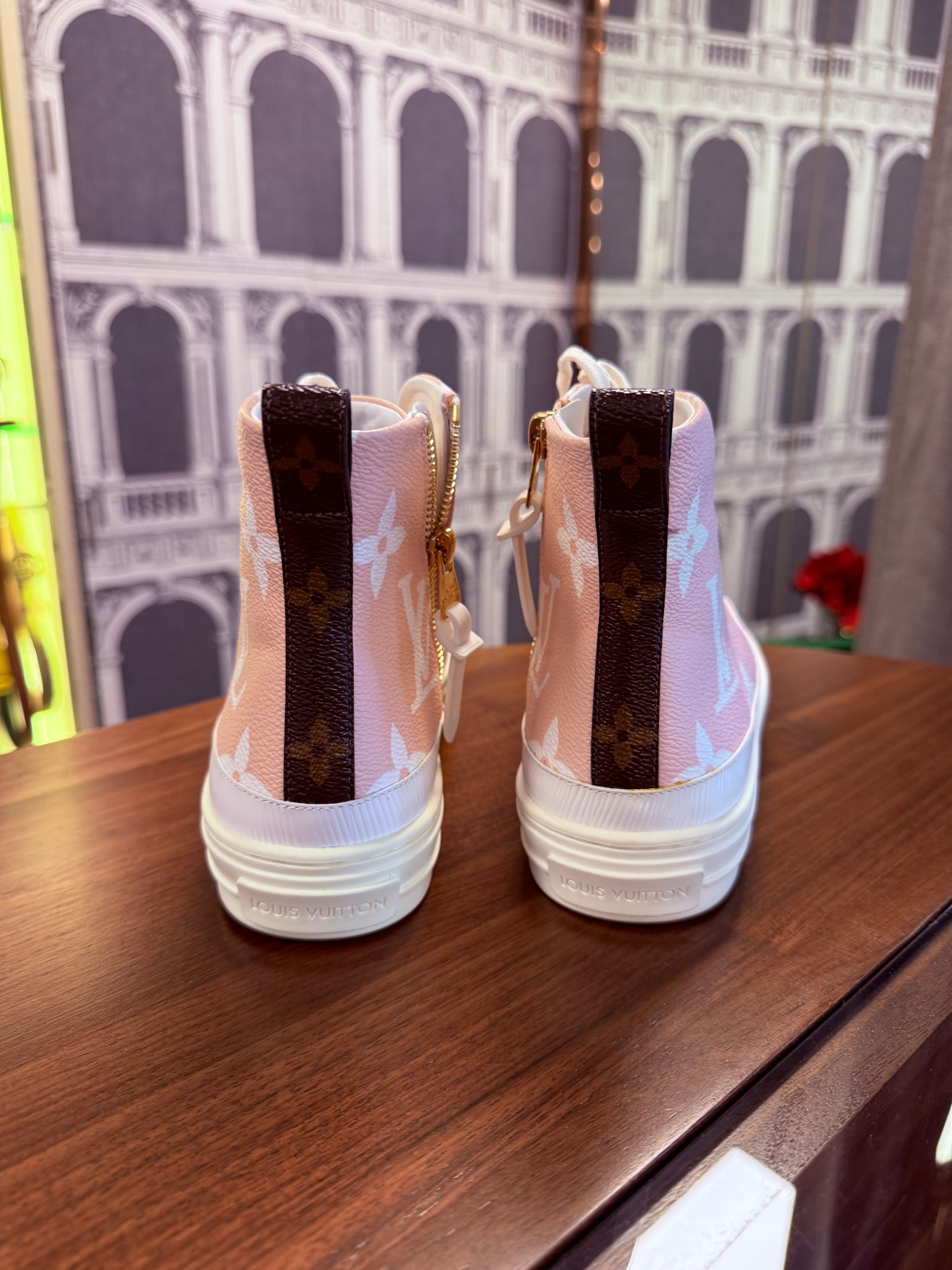 PINK STELLA HIGH SNEAKER SIZE 39