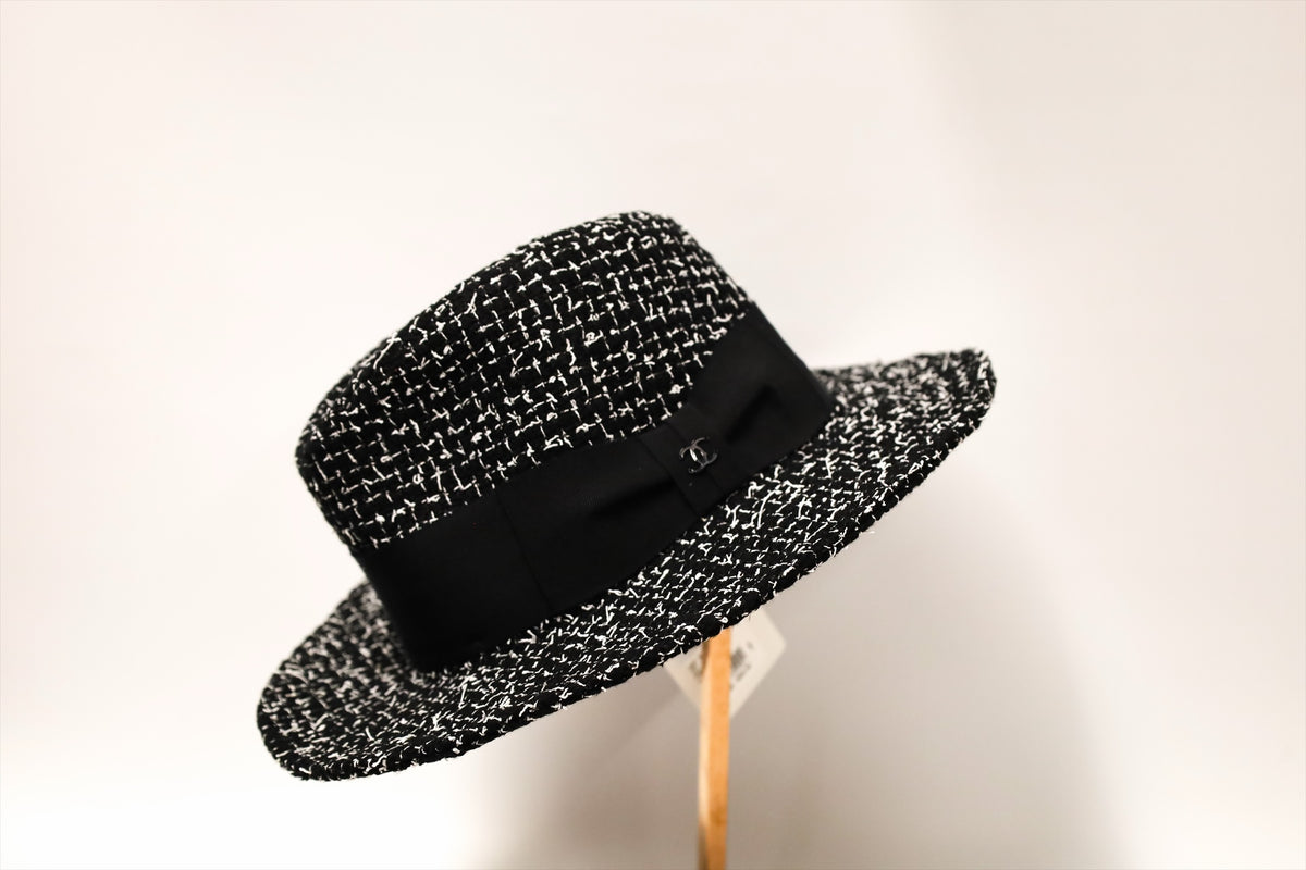 Chanel 23P Tweed Fedora Hat  Black & White