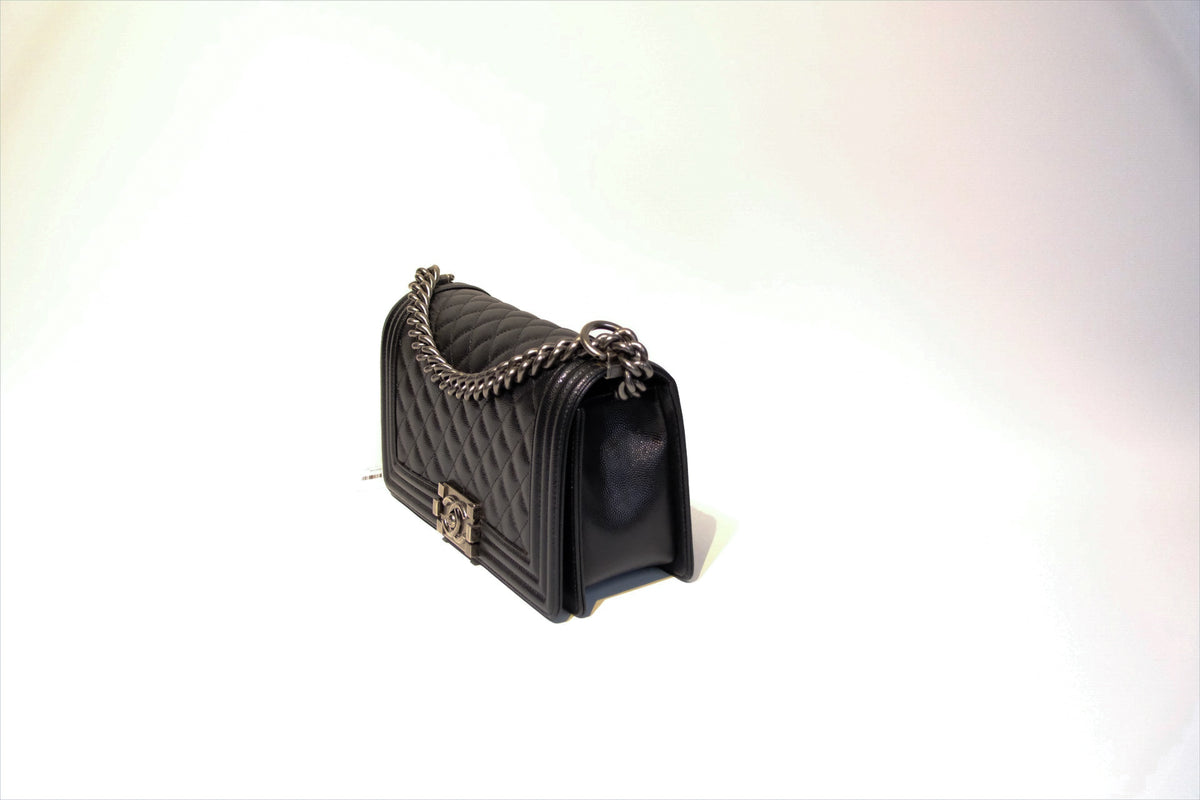 CHANEL OLD MEDIUM BOY CAVIAR RHW