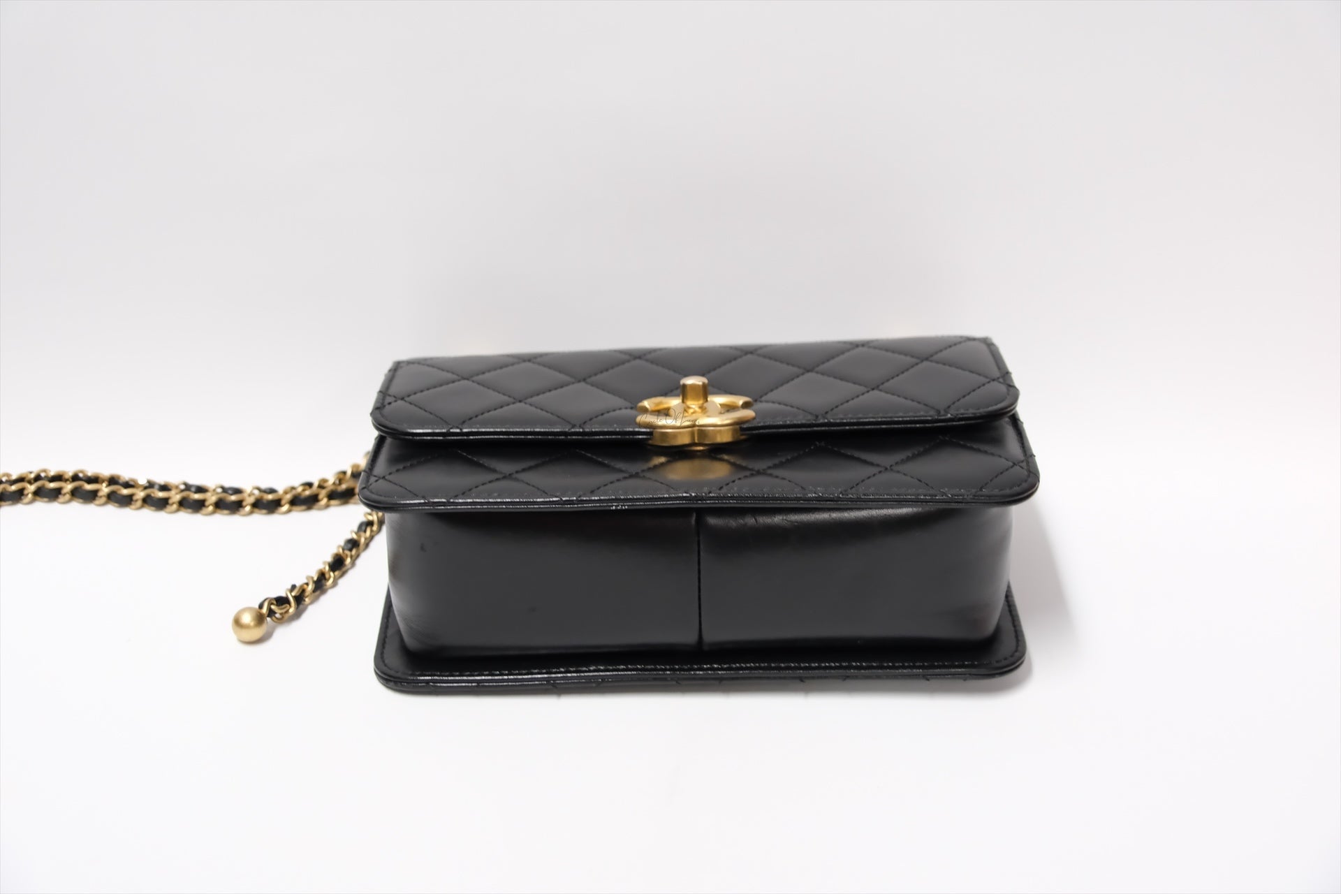 CHANEL GOLD CRUSH FLAP BAG BLACK CALFSKIN GHW