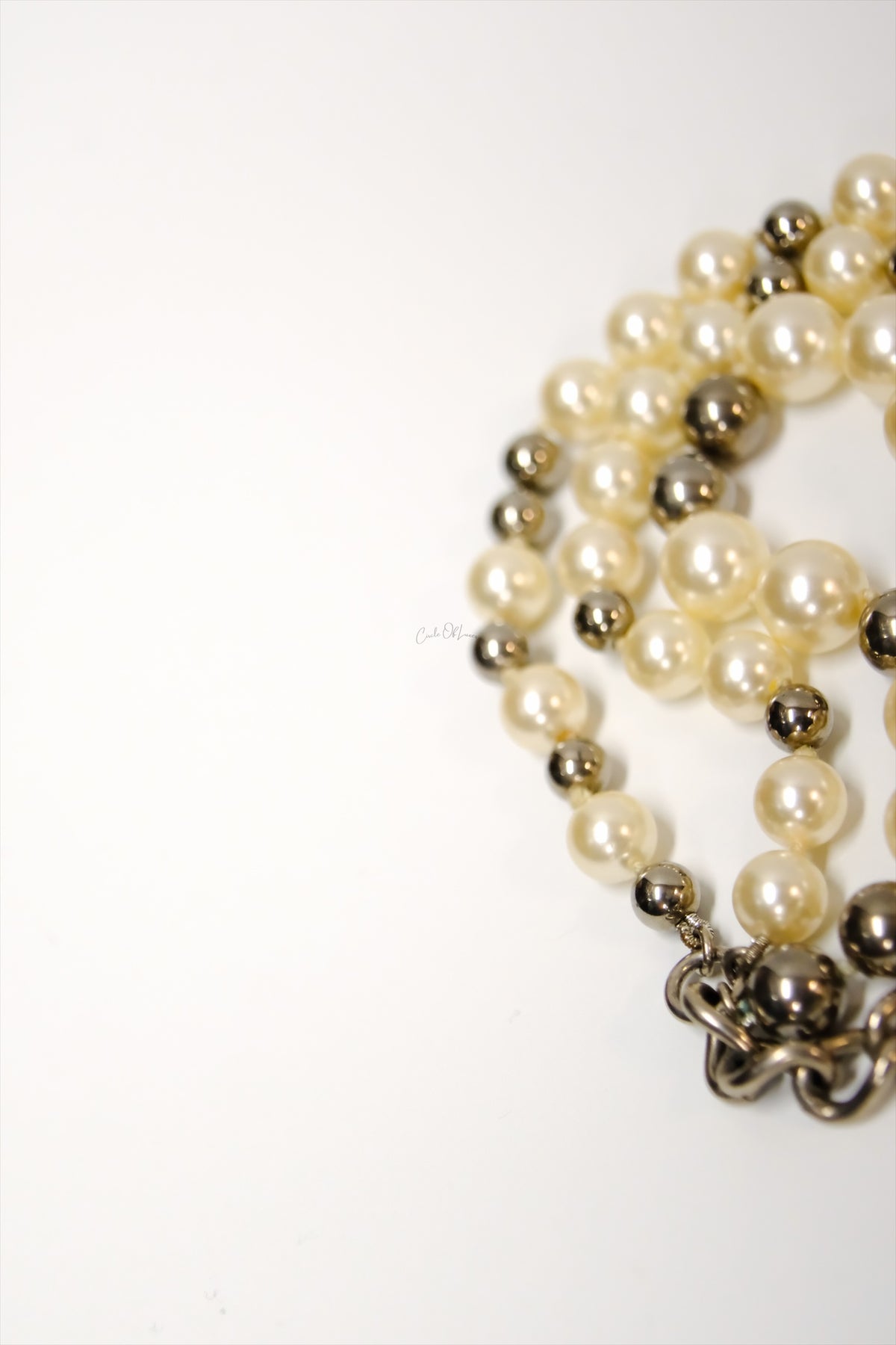 CHANEL B16s PEARL STRAND BEAD BRACLET SHW