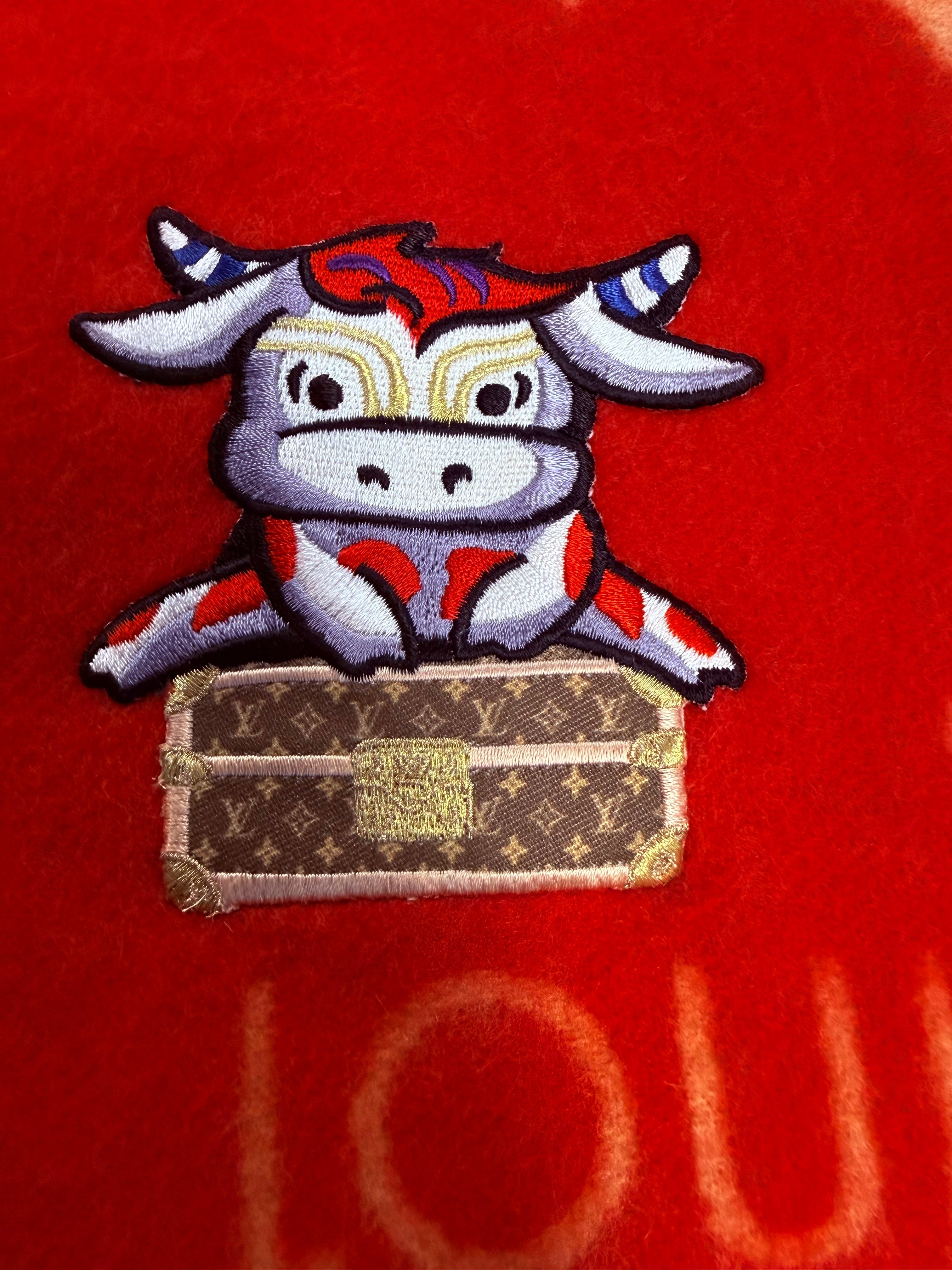 LOUIS VUITTON PRECIOUS BUFFALO 100% CASHMERE