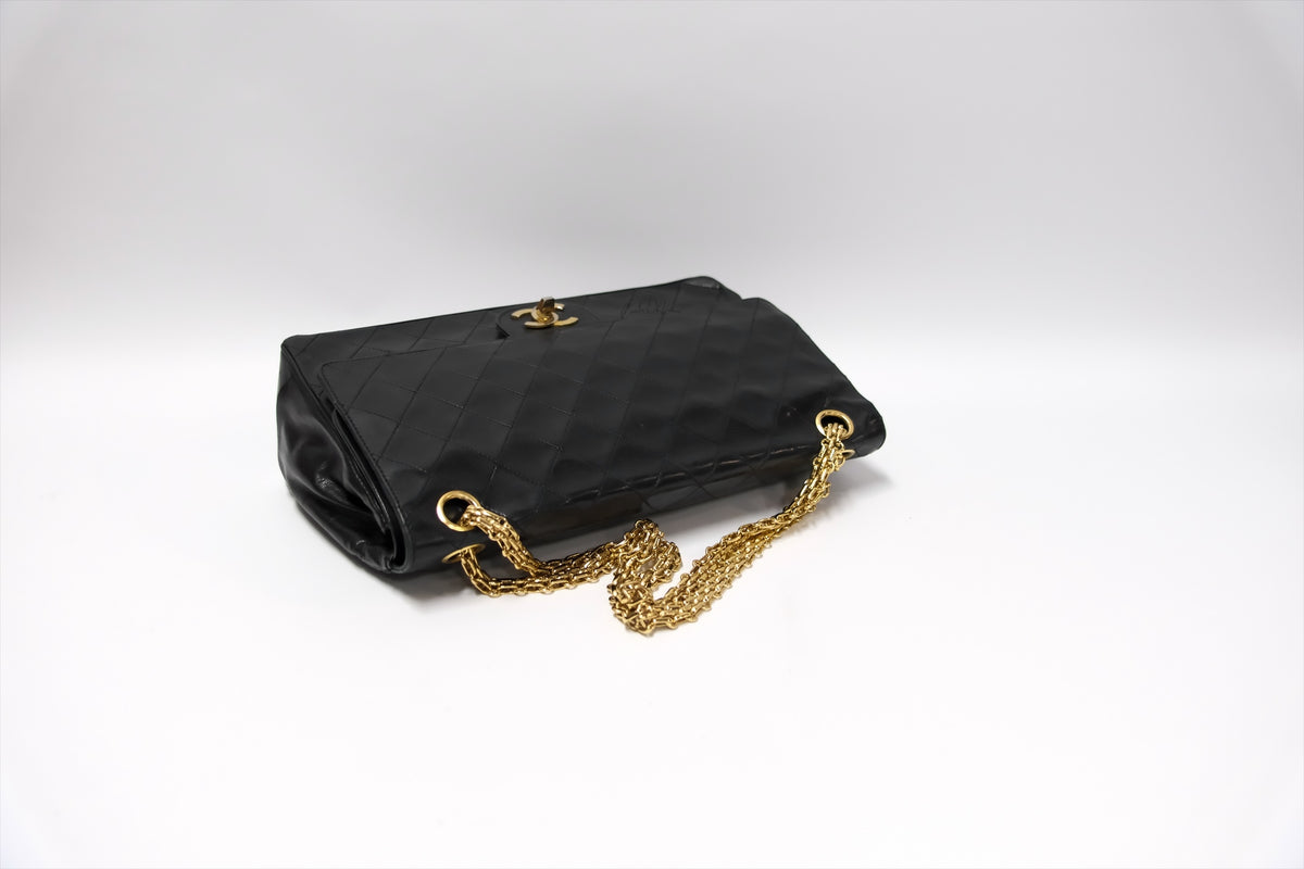 CHANEL BLACK LAMBSKIN MEDIUM FLAP BAG