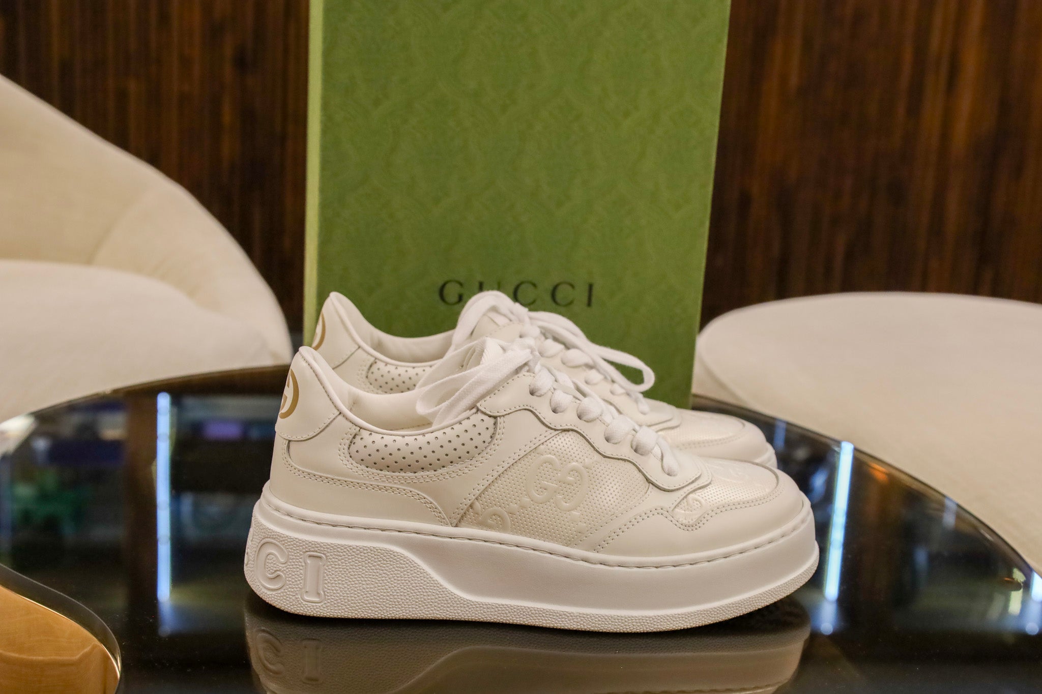 GUCCI TRAINER SHOES WHITE SIZE 5.5