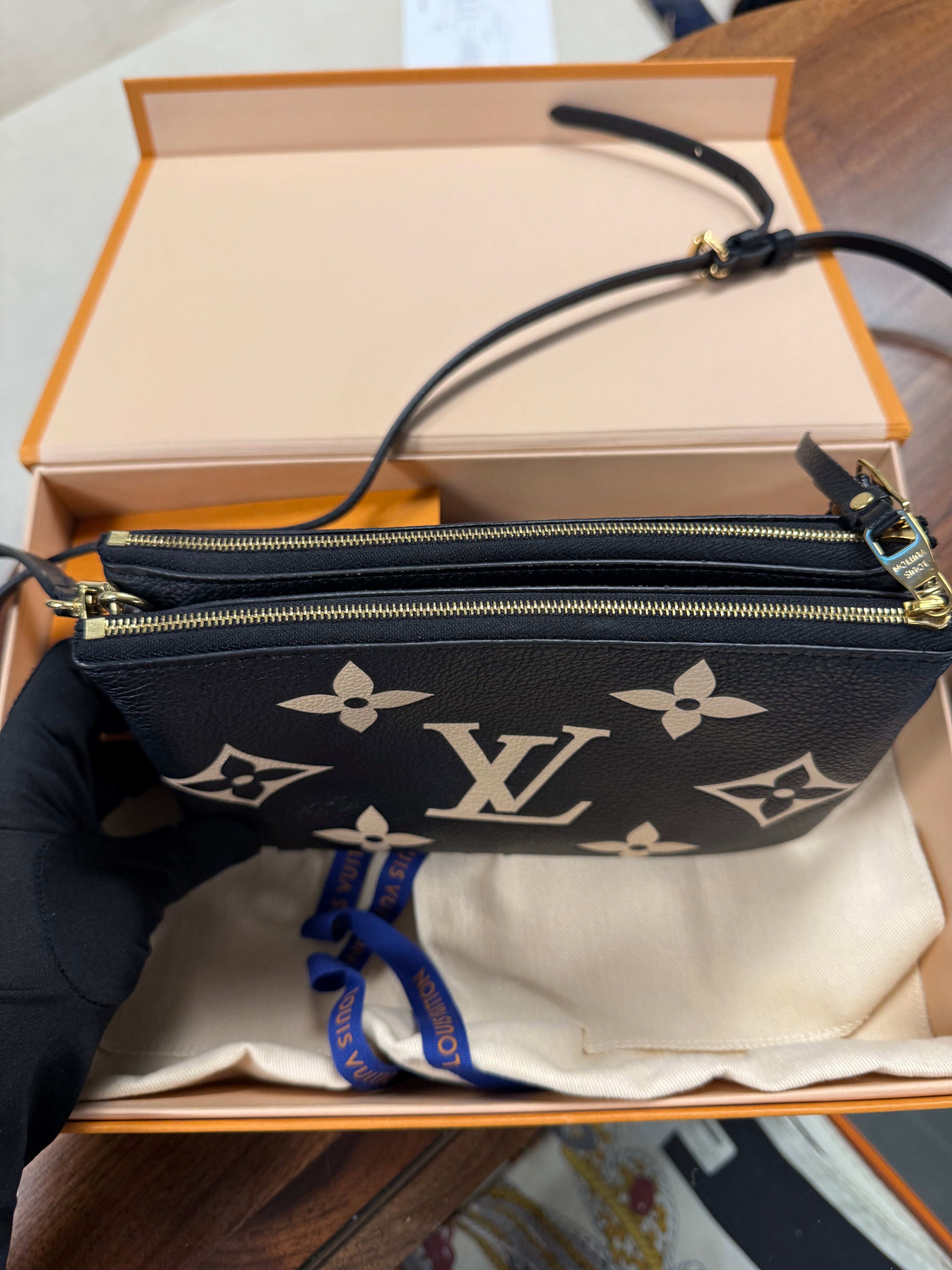 LOUIS VUITTON DOUBLE ZIP EMPRINENTE