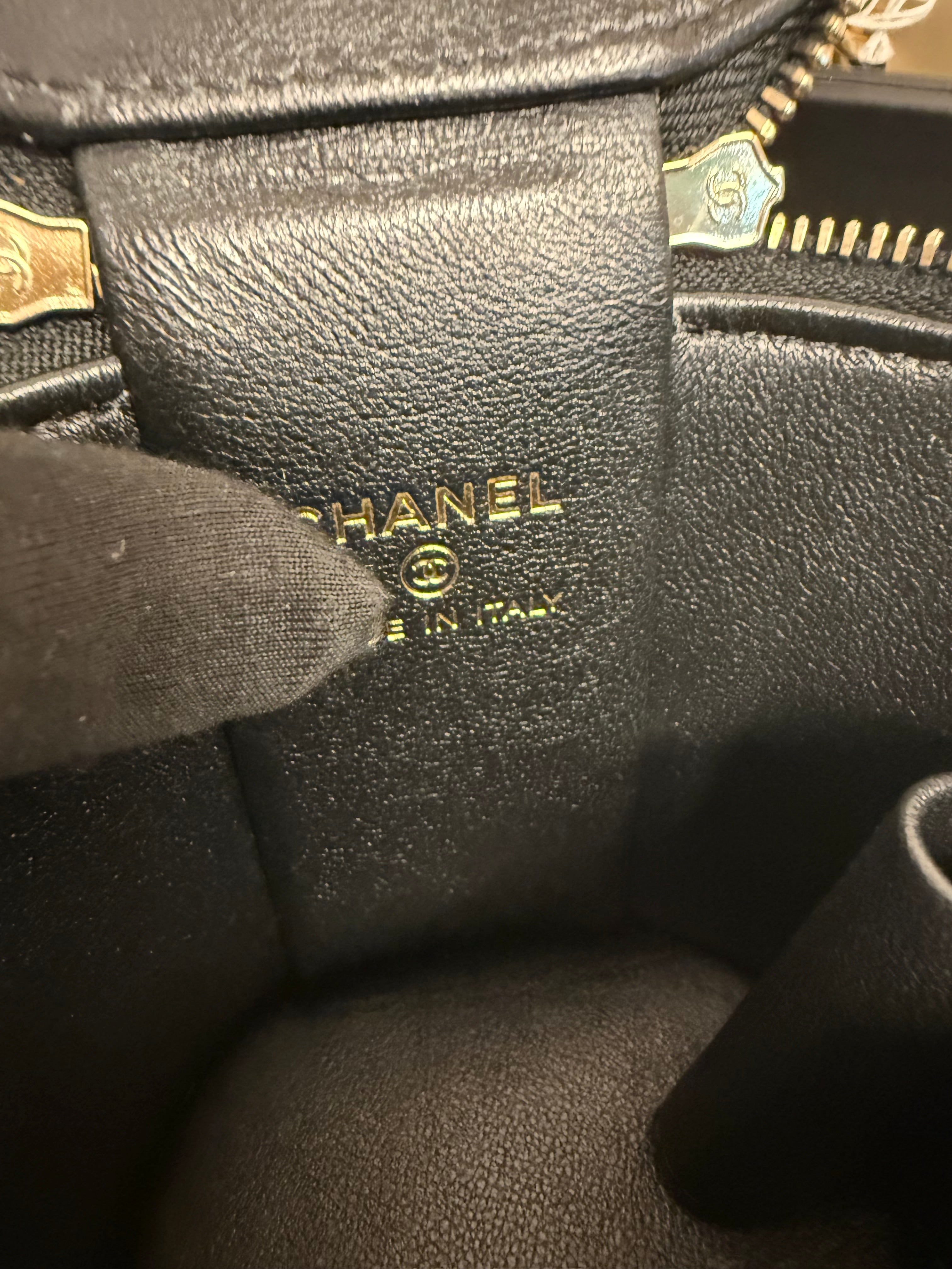 CHANEL HANDLE VANITY QUILTED “AFTERNOON TEA TOP” BLACK LAMSKIN GHW