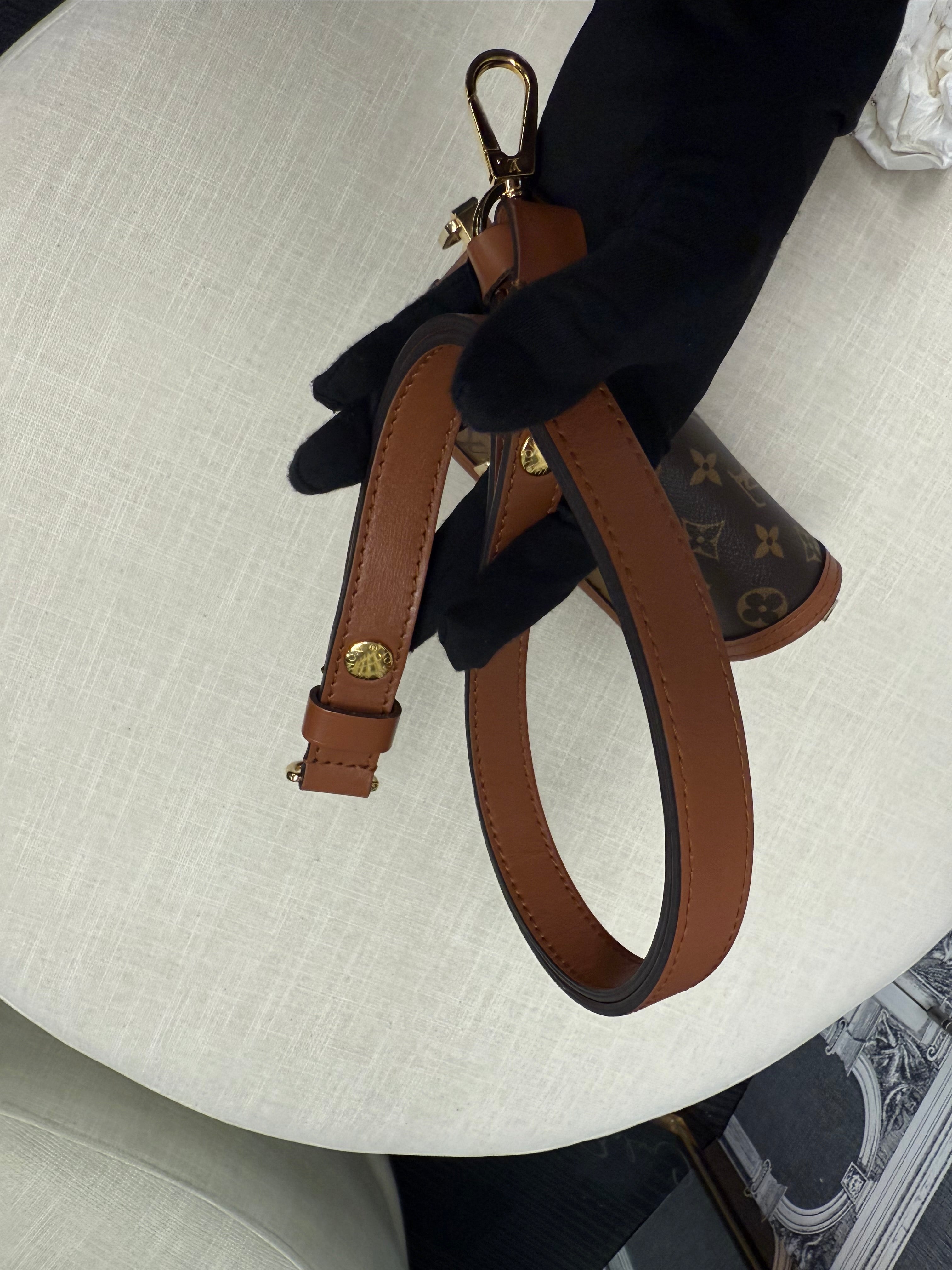 LOUIS VUITTON MINI DAUPHINE MONOGRAM REVERSE