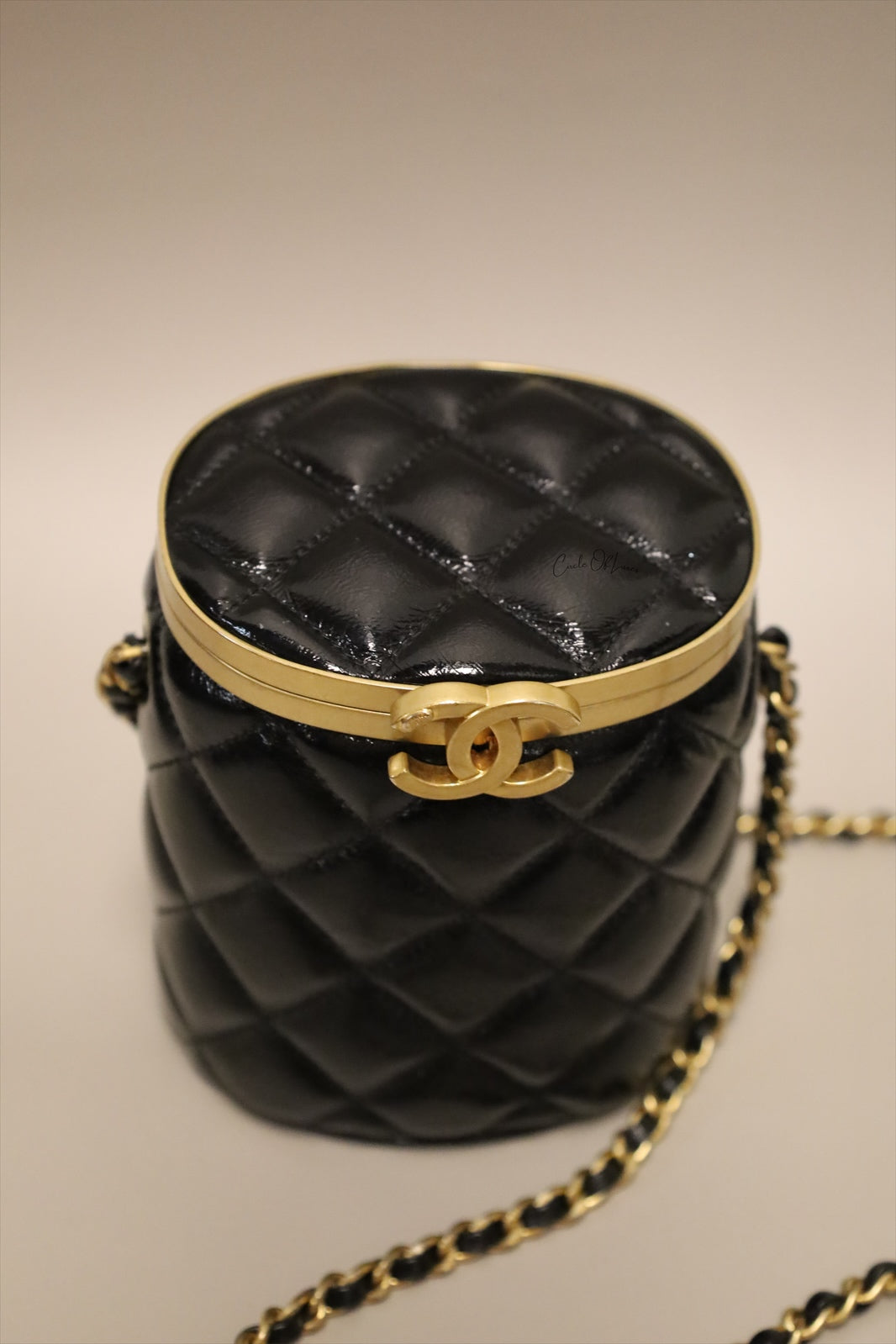 CHANEL CLUTCH