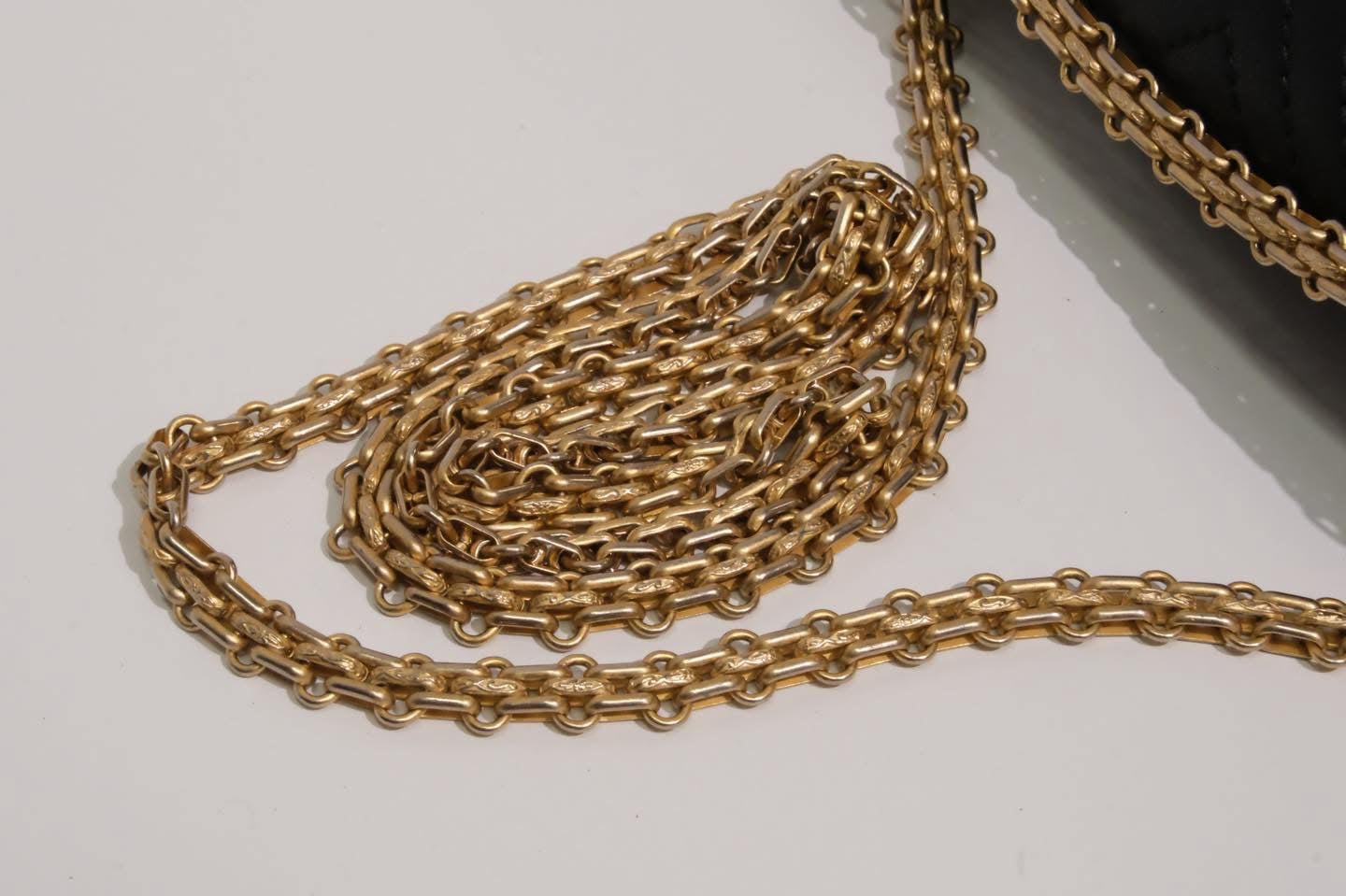 CHANEL REISSUE 2.55 CHEVRON SHEEP SKIN AGED GHW