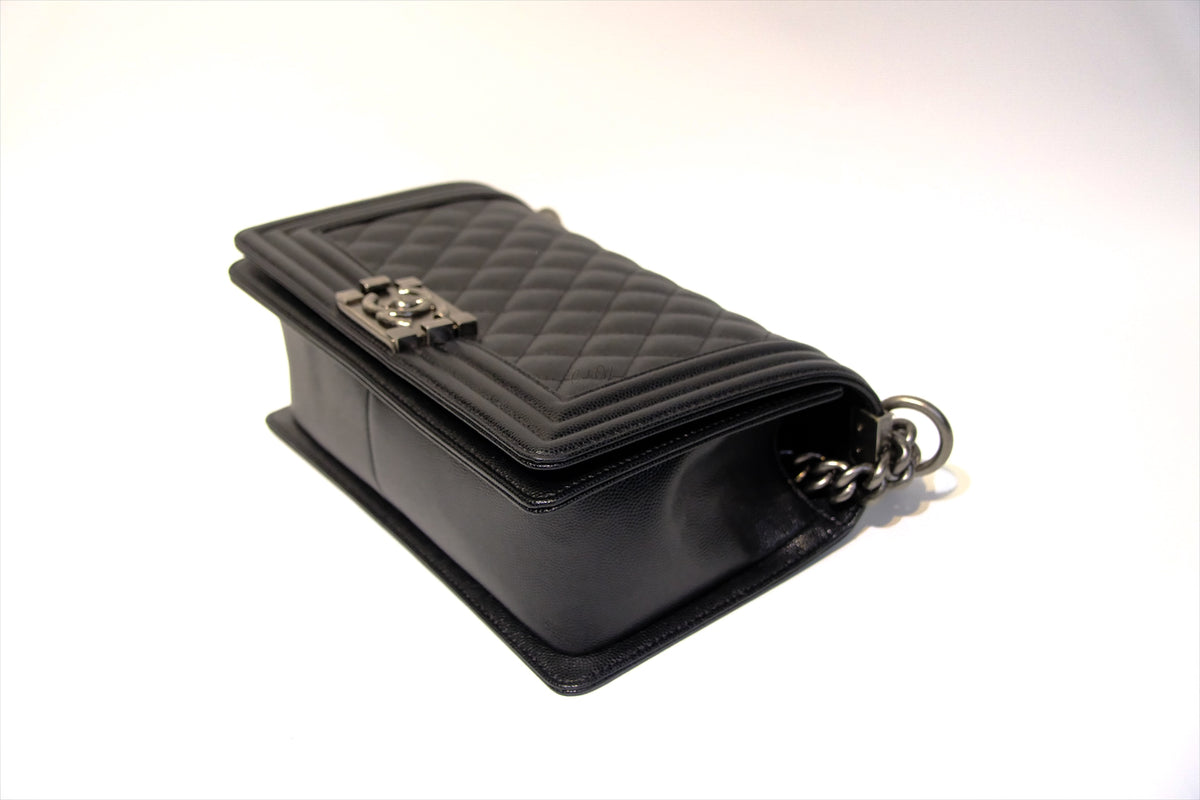 CHANEL OLD MEDIUM BOY CAVIAR RHW