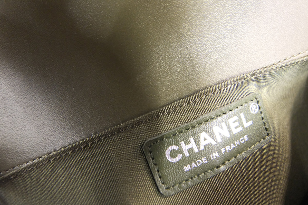 CHANEL OLD MEDIUM BOY TWEED RHW