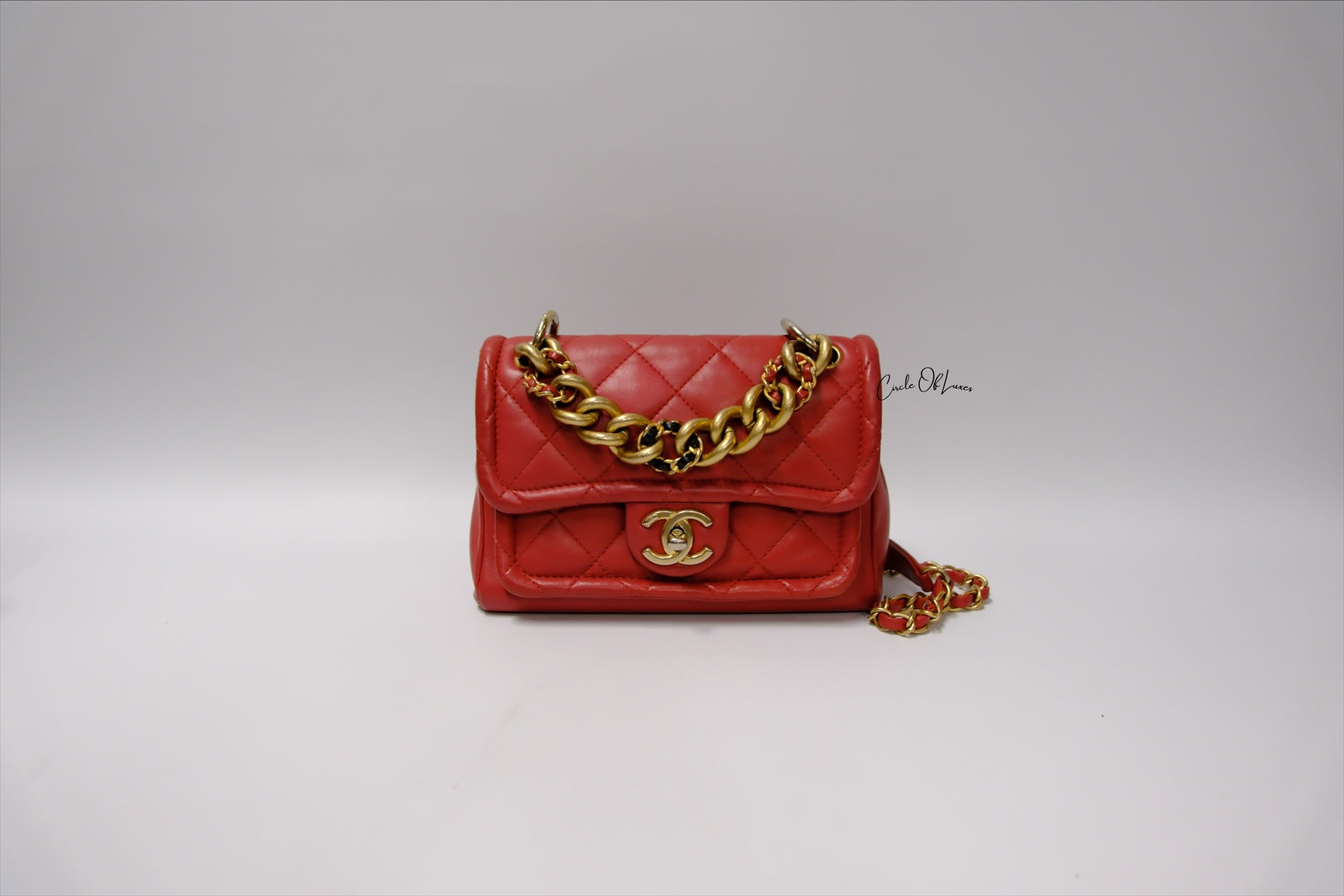 CHANEL CHAIN LINKED CC FLAP LAMSKIN RED GAHW