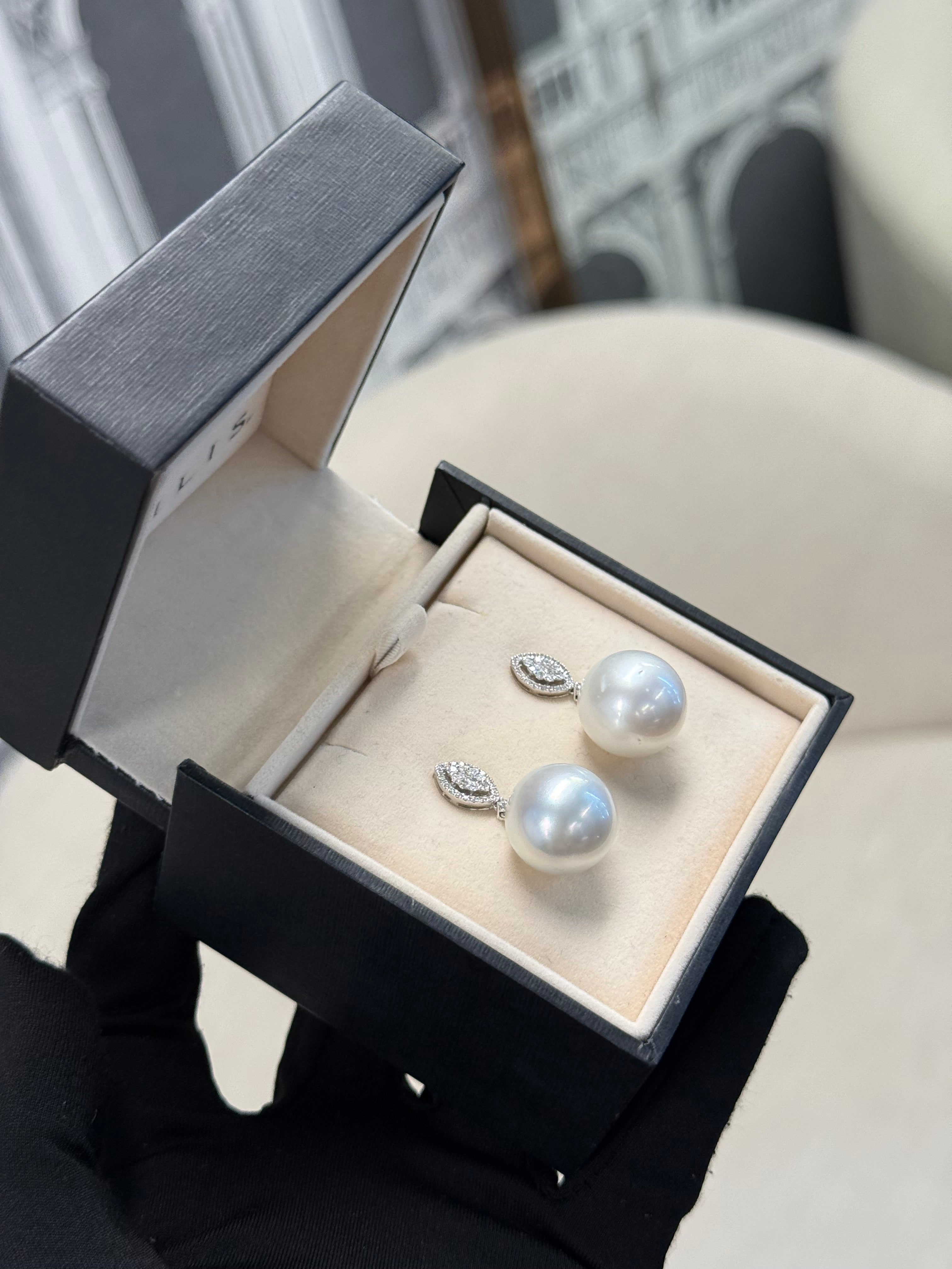 KAILIS AUSTRALIA SOUTH PEARL EARRINGS