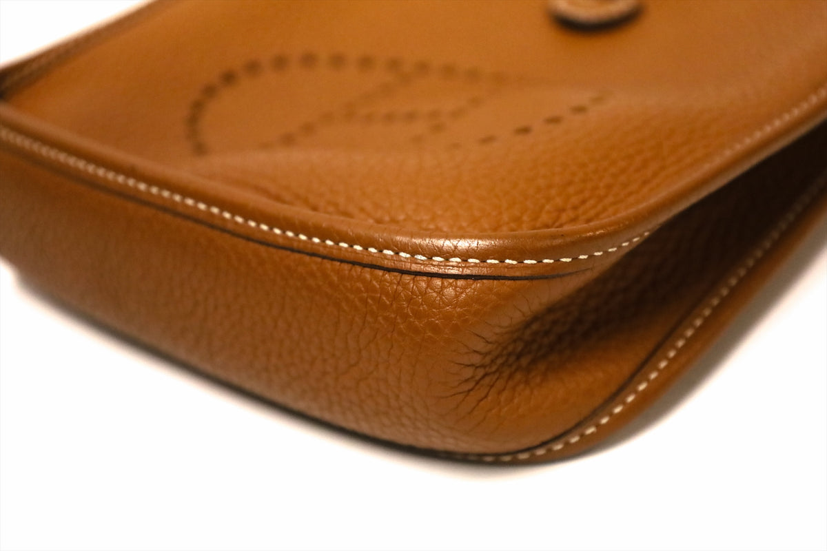 Hermès Evelyne 16 Amazone (TPM) Gold Taurillon Clemence & Palladium Hardware.
