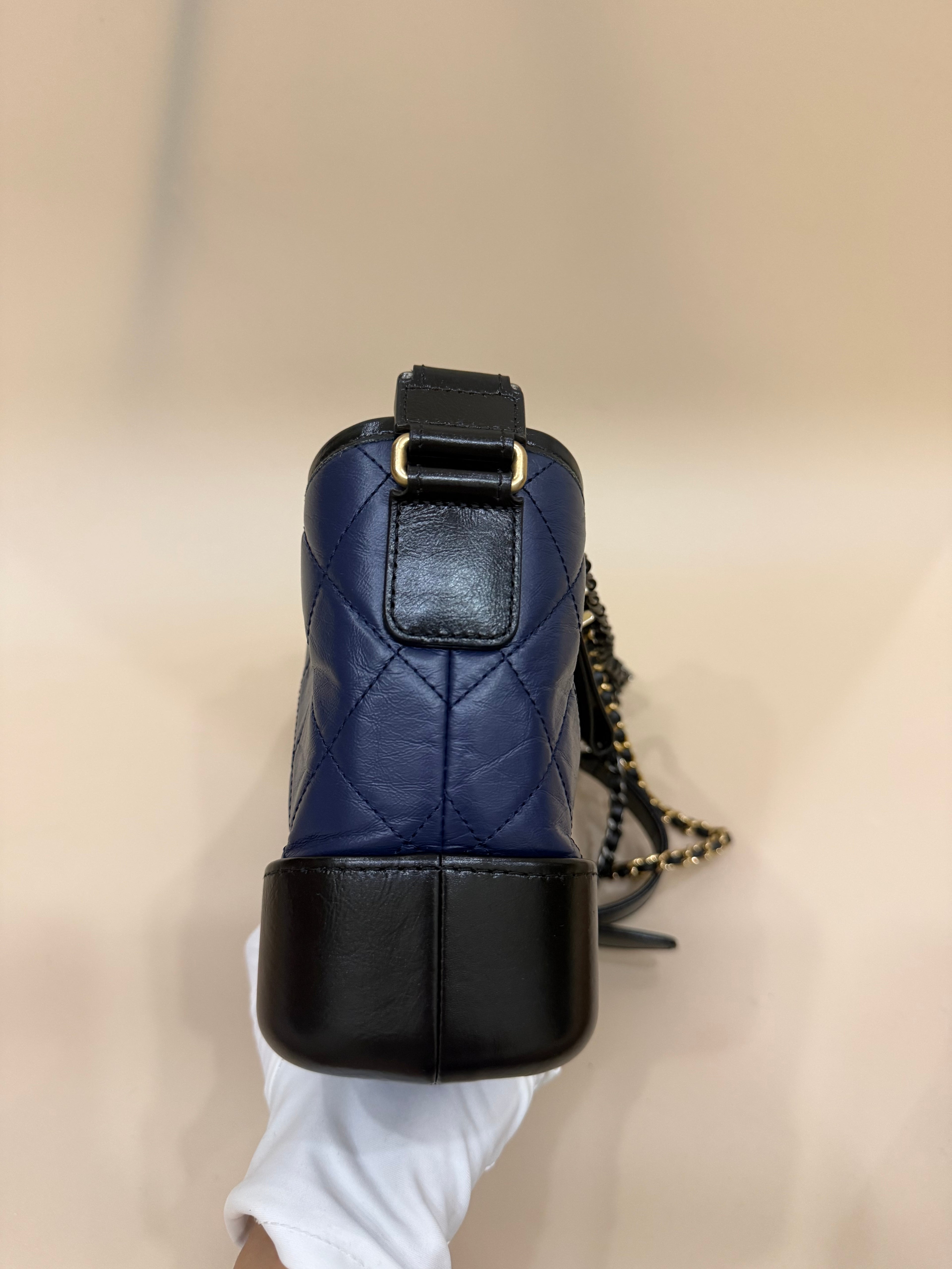 CHANEL SMALL GABRIELLE NAVY/BLACK CALFSKIN MIXED HARDWARE