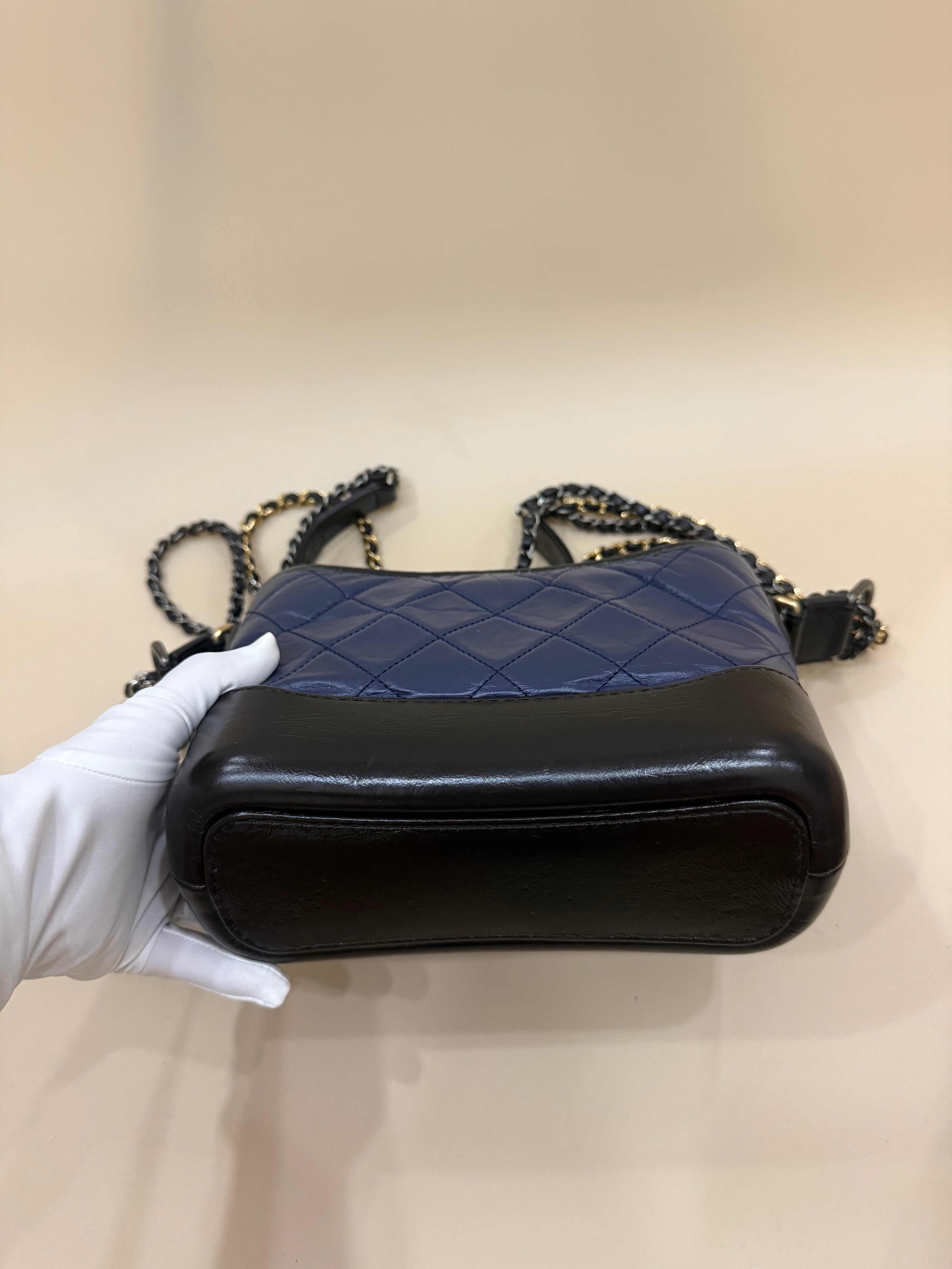 CHANEL SMALL GABRIELLE NAVY/BLACK CALFSKIN MIXED HARDWARE