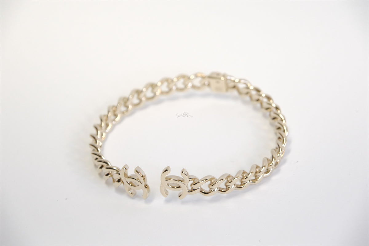 CHANEL CHOCKER