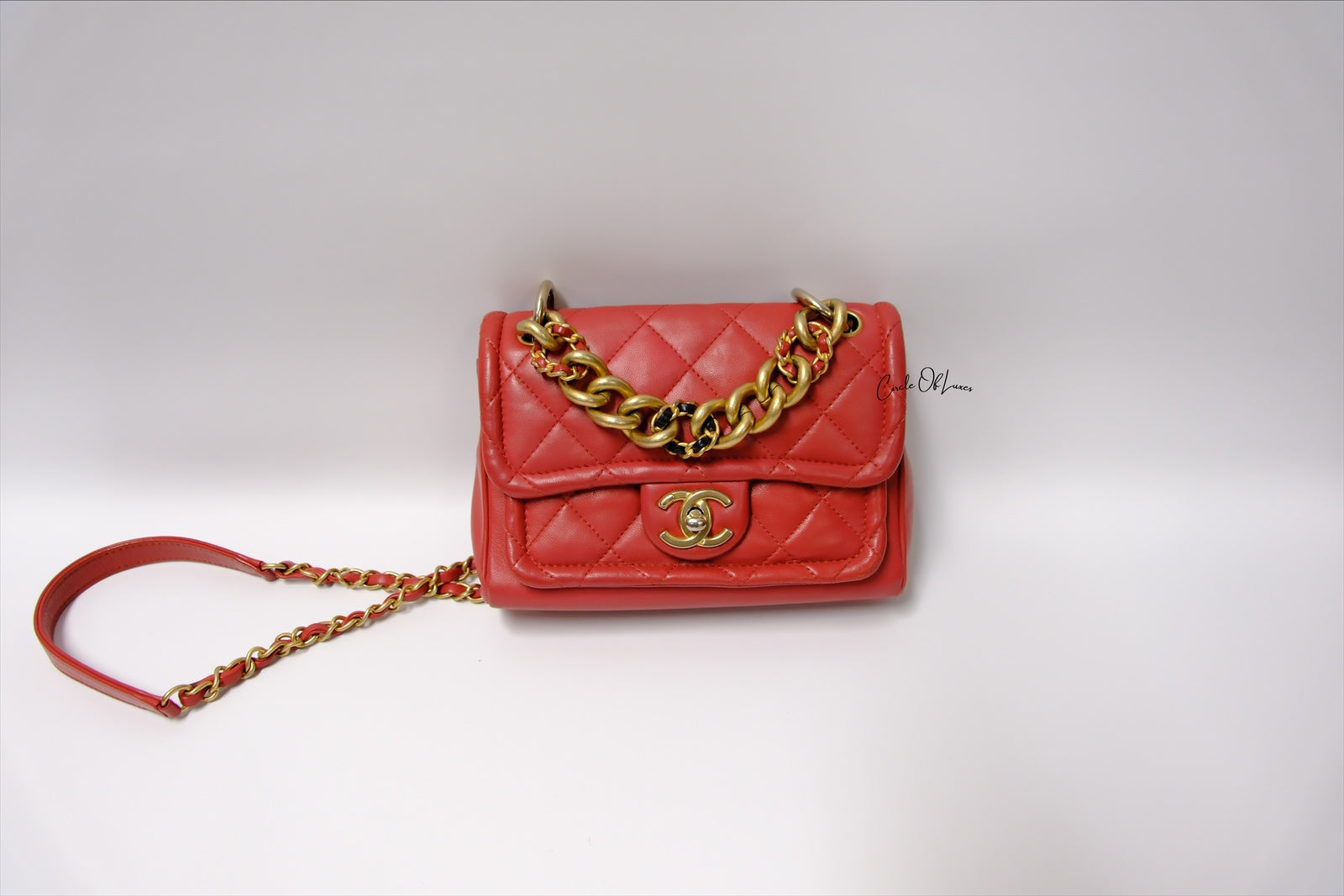 CHANEL CHAIN LINKED CC FLAP LAMSKIN RED GAHW