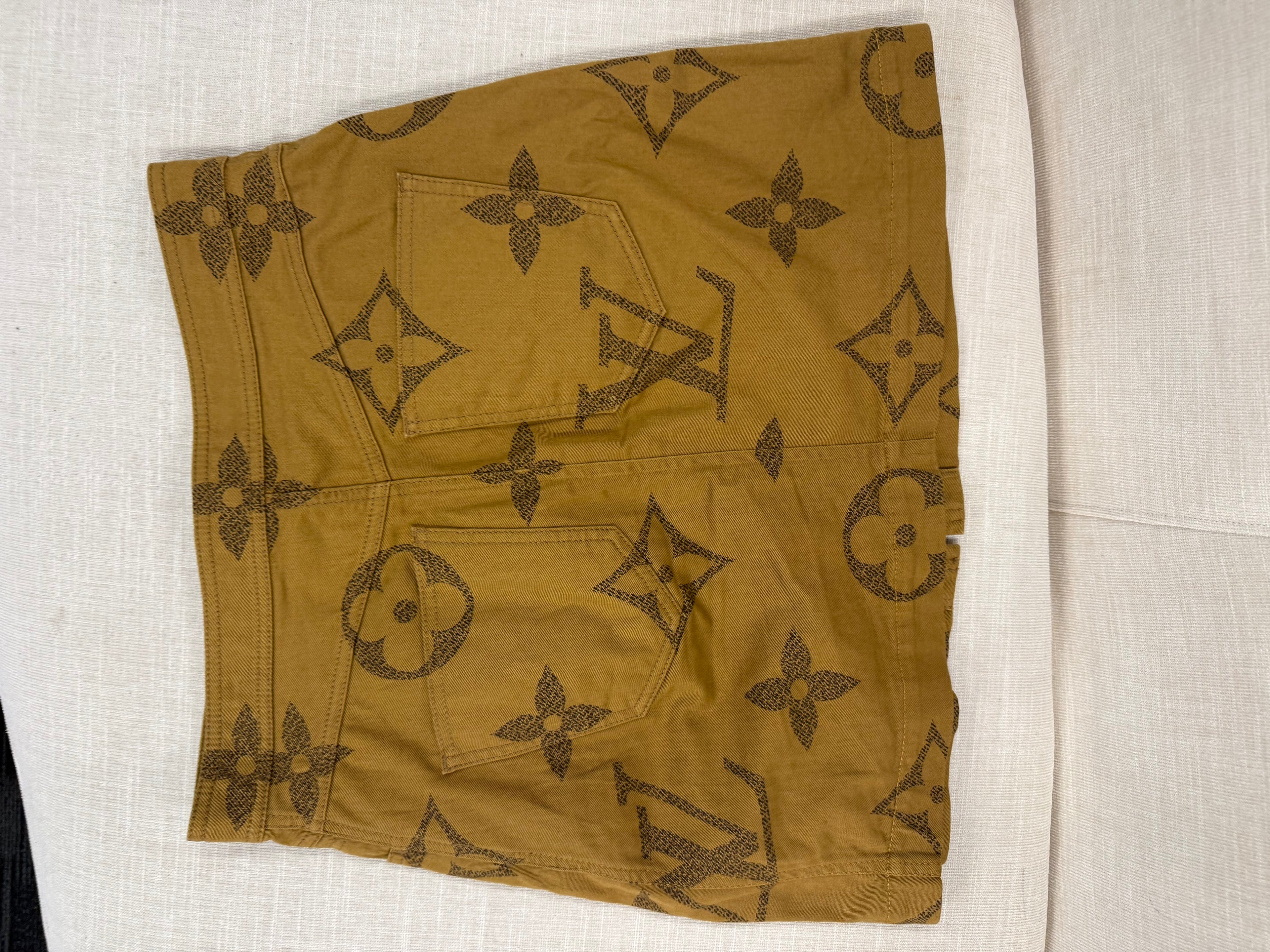 LOUIS VUITTON MONOGRAM SKIRT 38