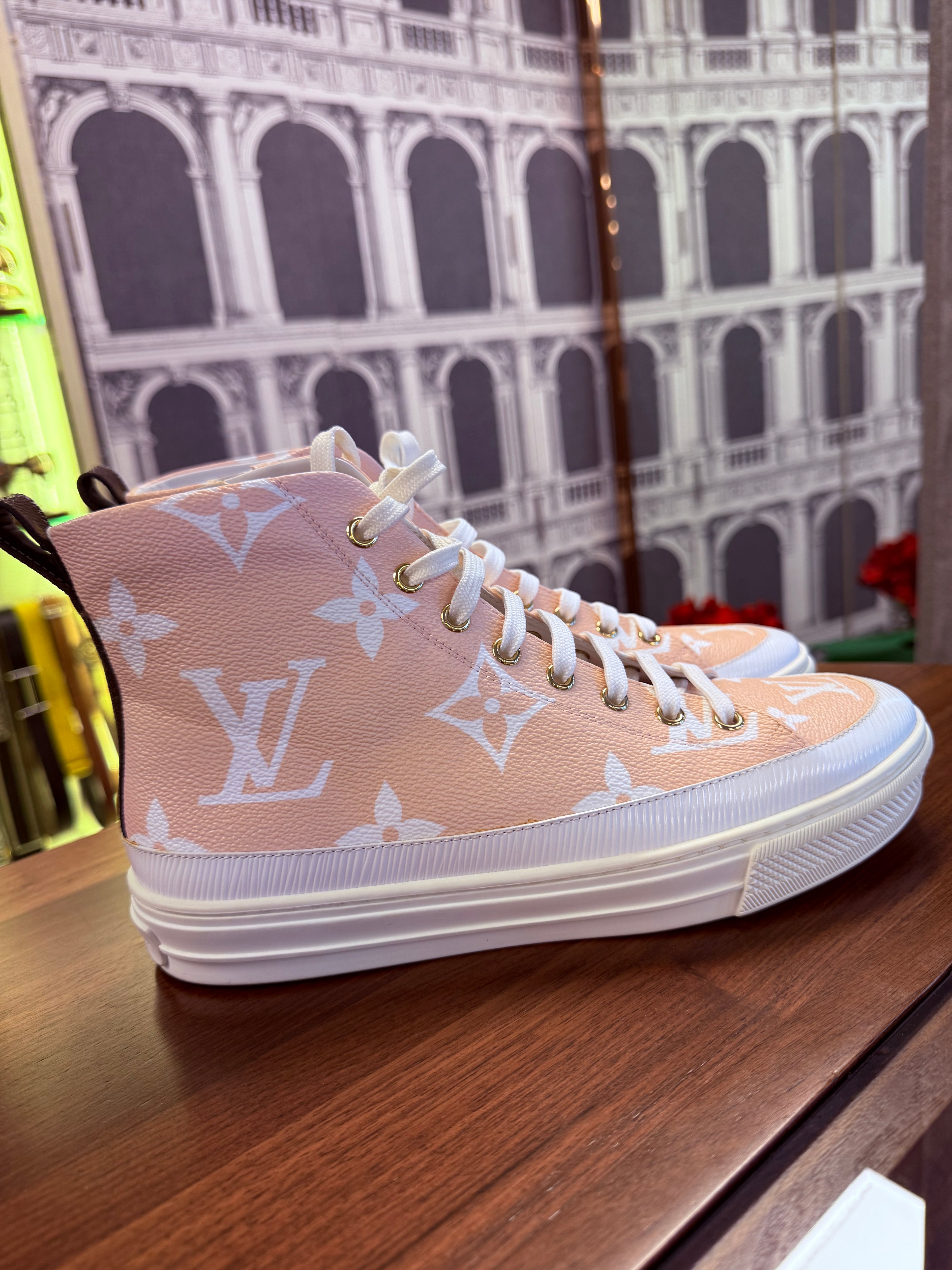 PINK STELLA HIGH SNEAKER SIZE 39