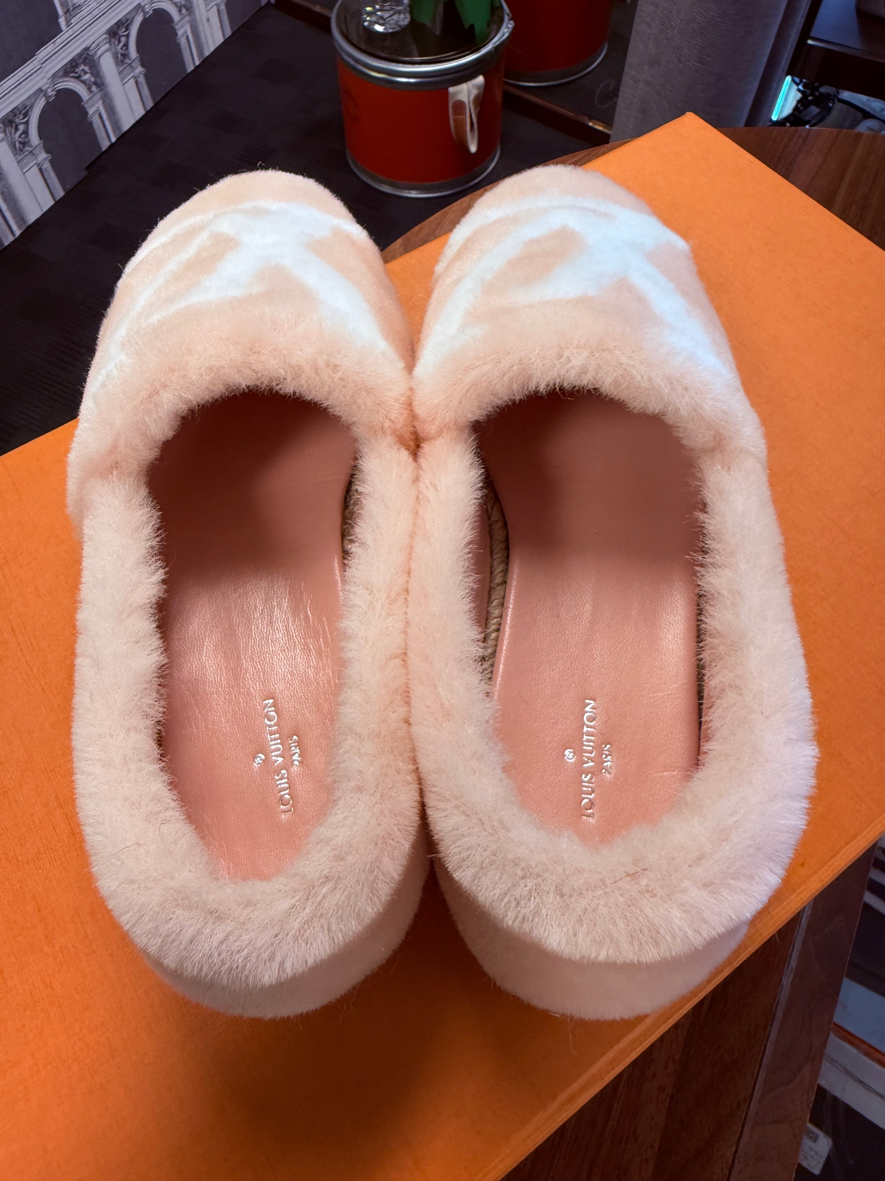 LOUIS VUITTON SEASHORE ESPADRILLES SIZE 38 PINK