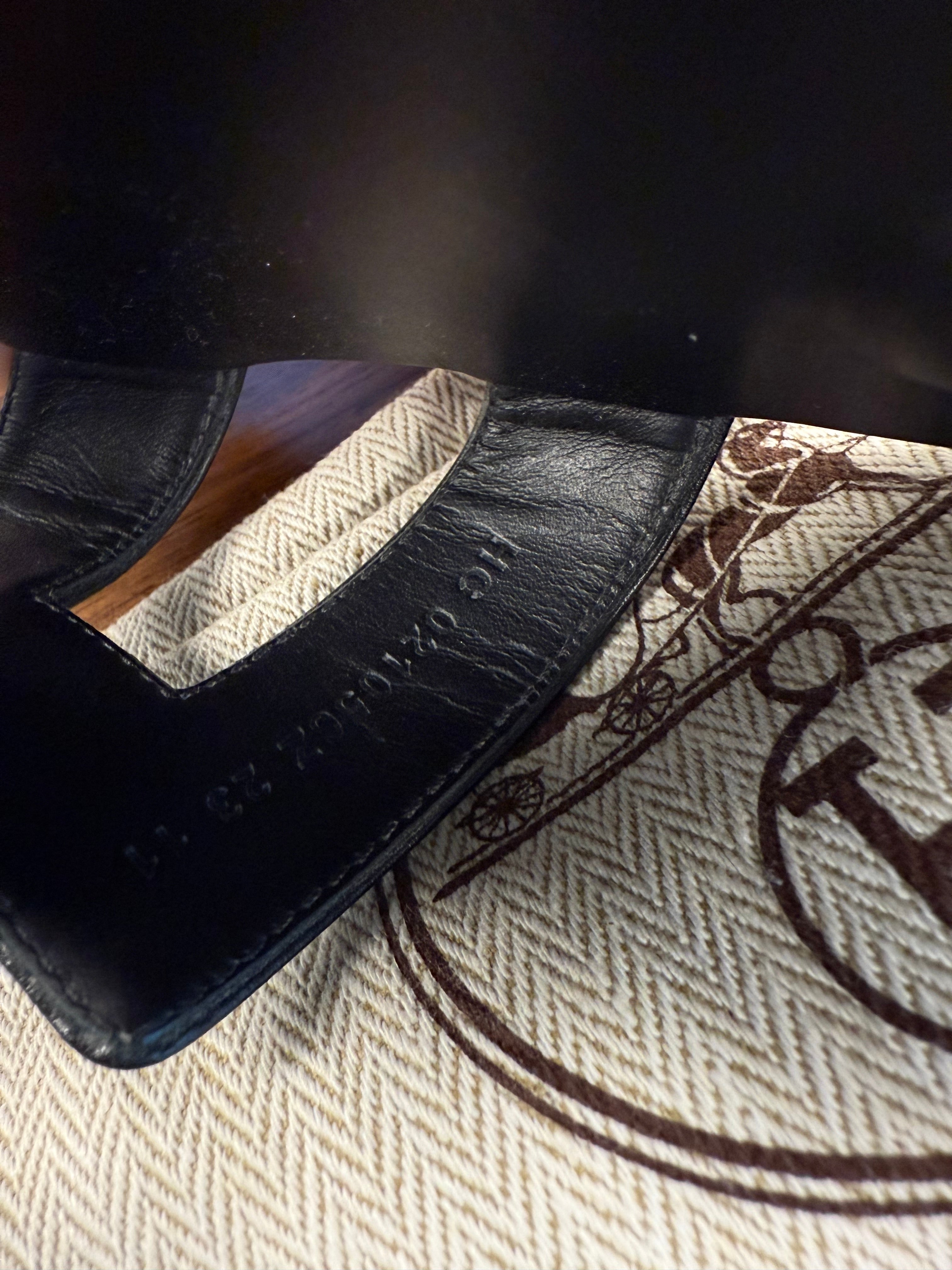 HERMES ORAN SANDAL SIZE 36 NOIR