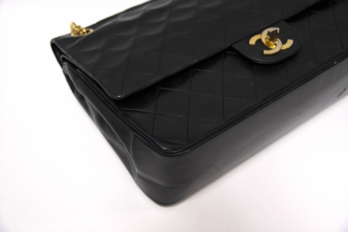 CHANEL BLACK LAMBSKIN MEDIUM FLAP BAG