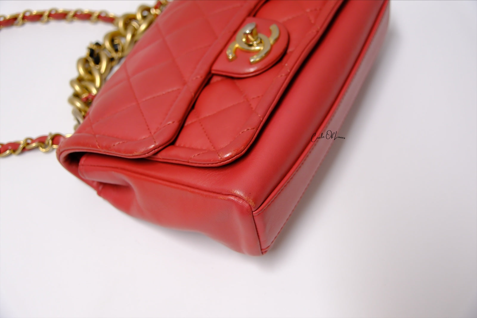 CHANEL CHAIN LINKED CC FLAP LAMSKIN RED GAHW
