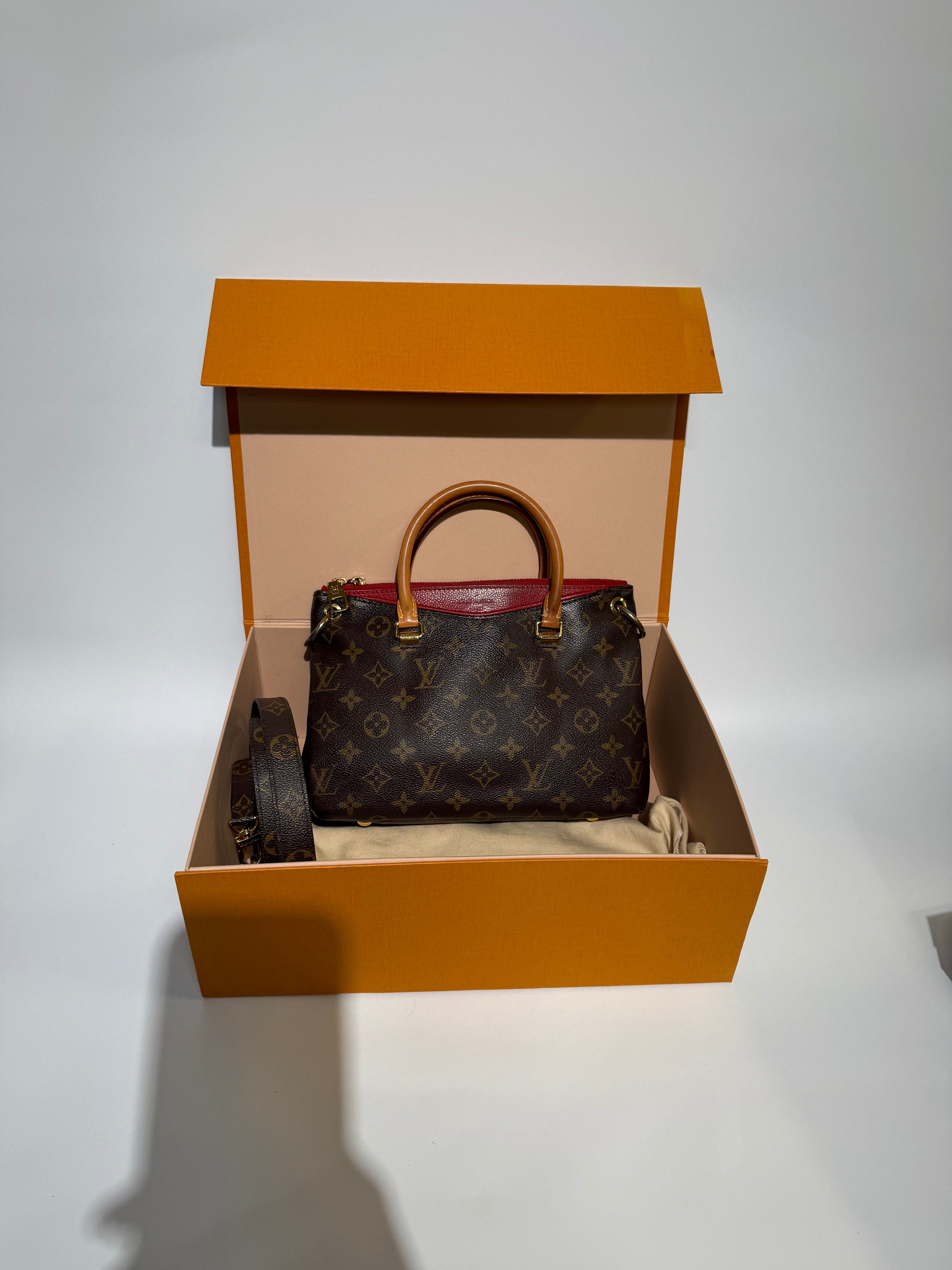 LOUIS VUITTON PALLAS BB MONOGRAM /RED