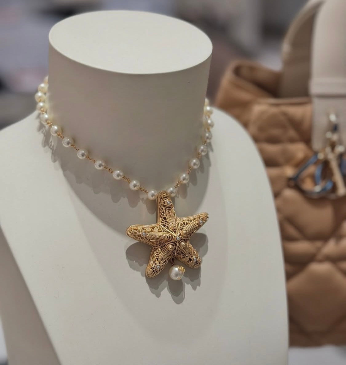 DIOR STARFISH FAUX PEARL NECKLACE