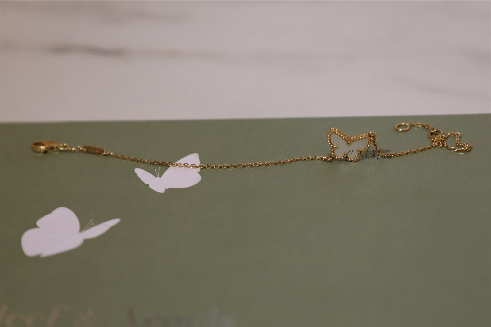 VANCLEEF  & APRELS SWEET BUTTERFLY BRACELET MOP 18k YG